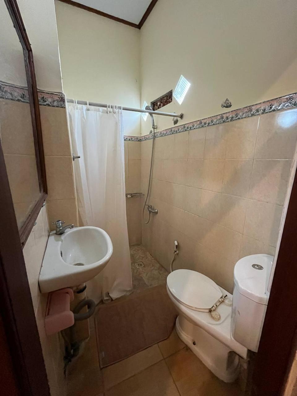 Thani House Guest house *