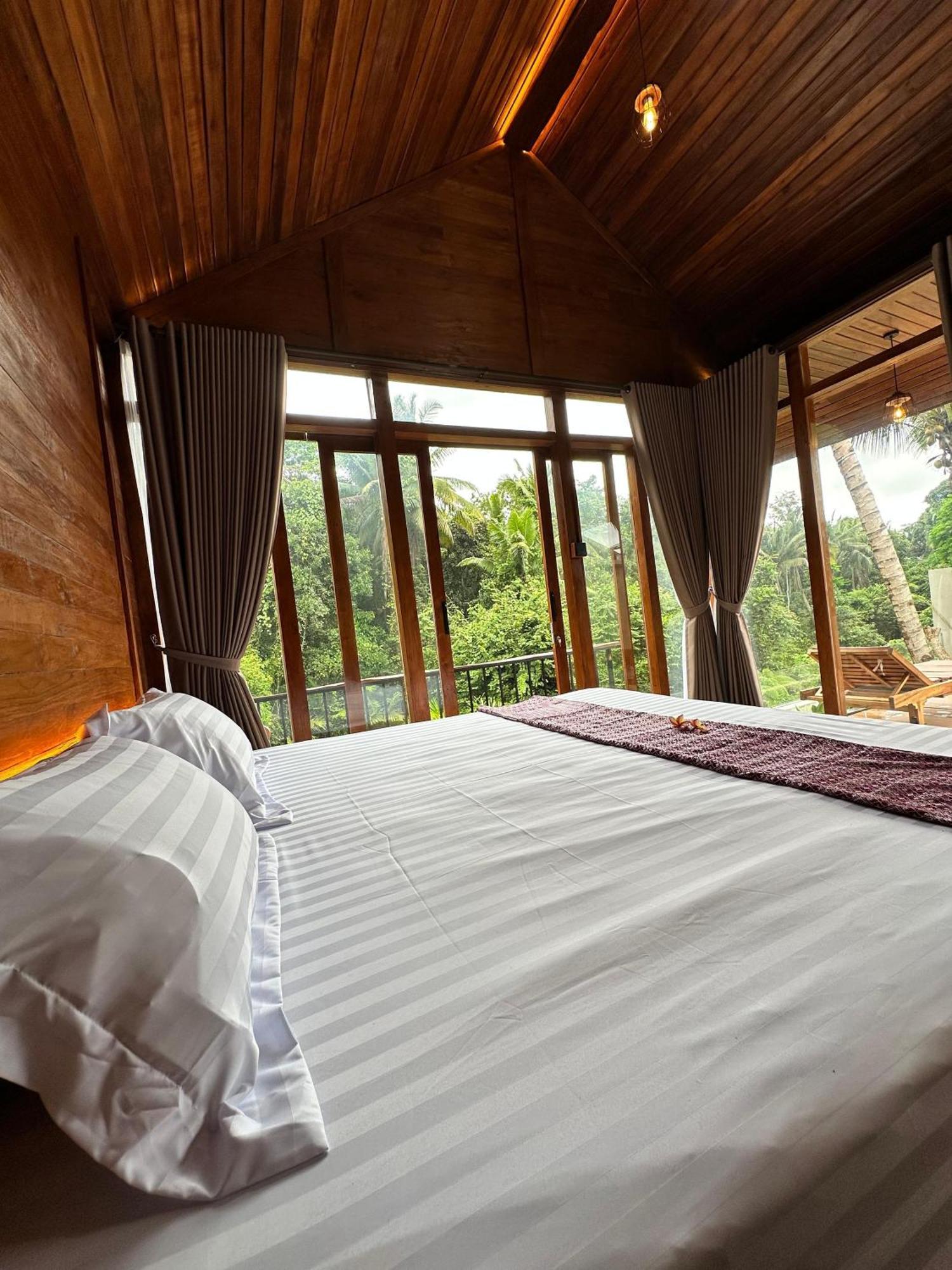 Utu, - Bali Villa