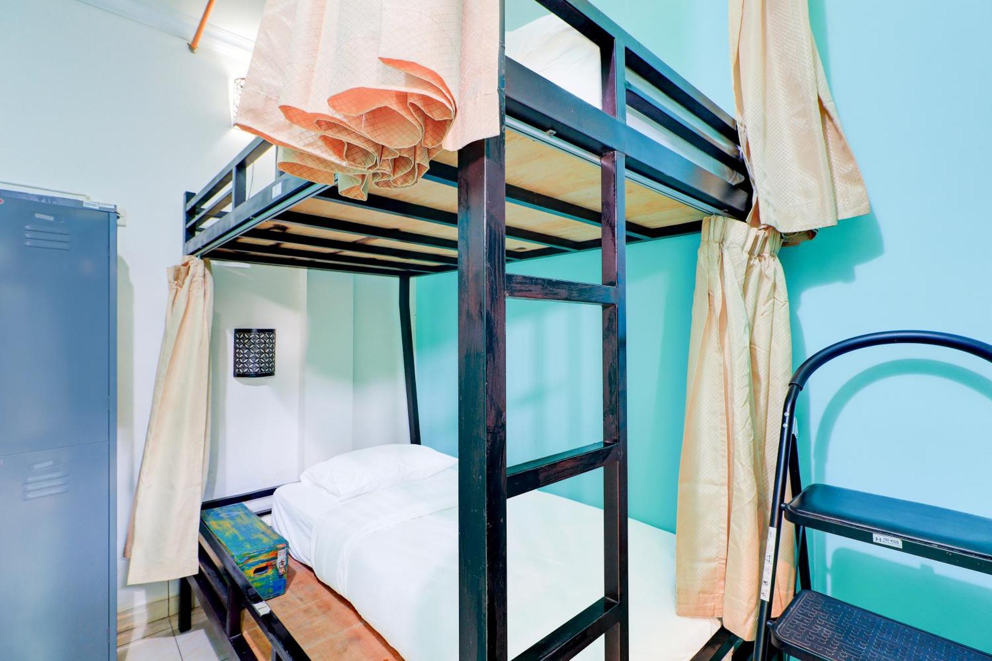 Hostel O Tulasi Near Monkey Forest *