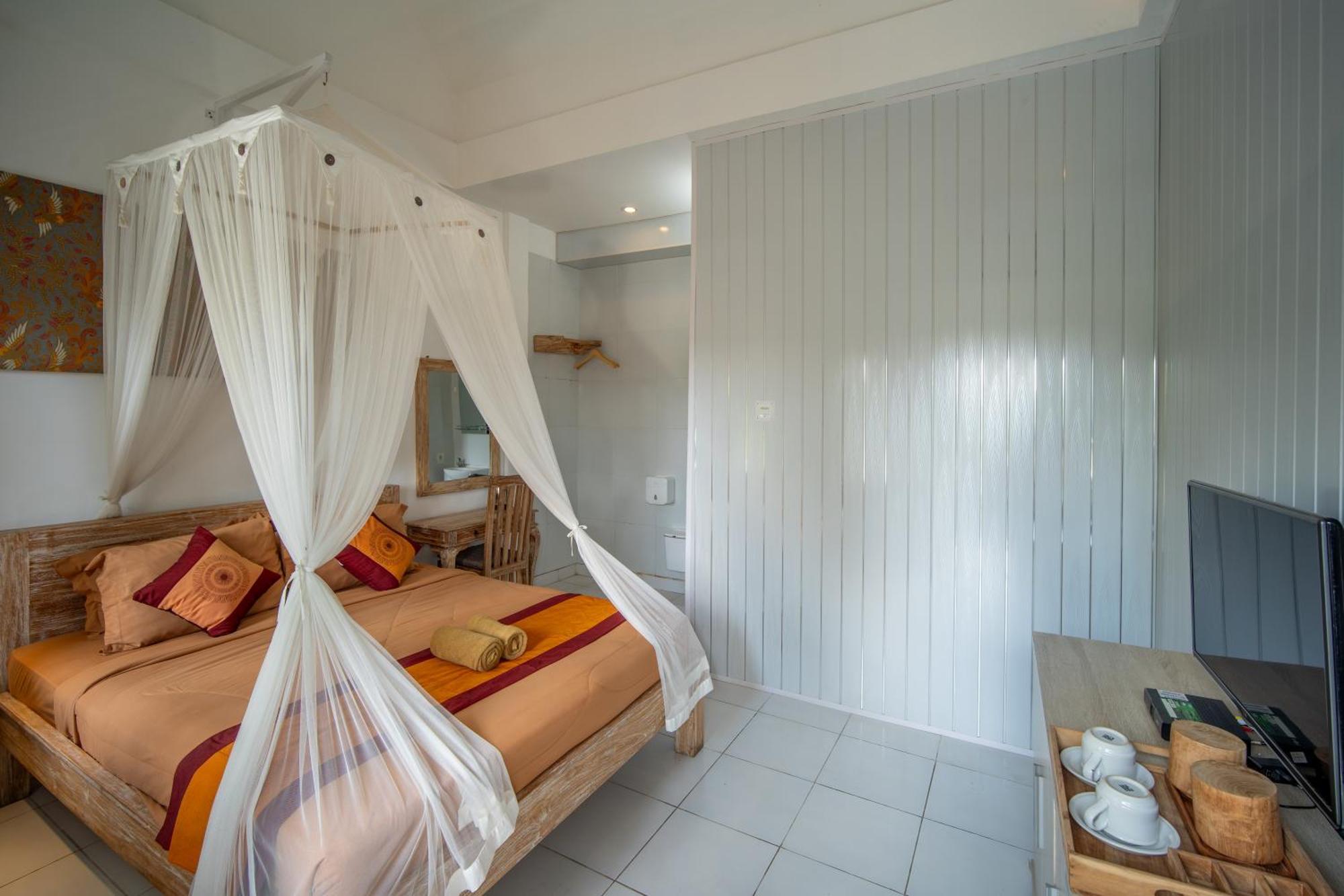 Kubu Sari Guest house *