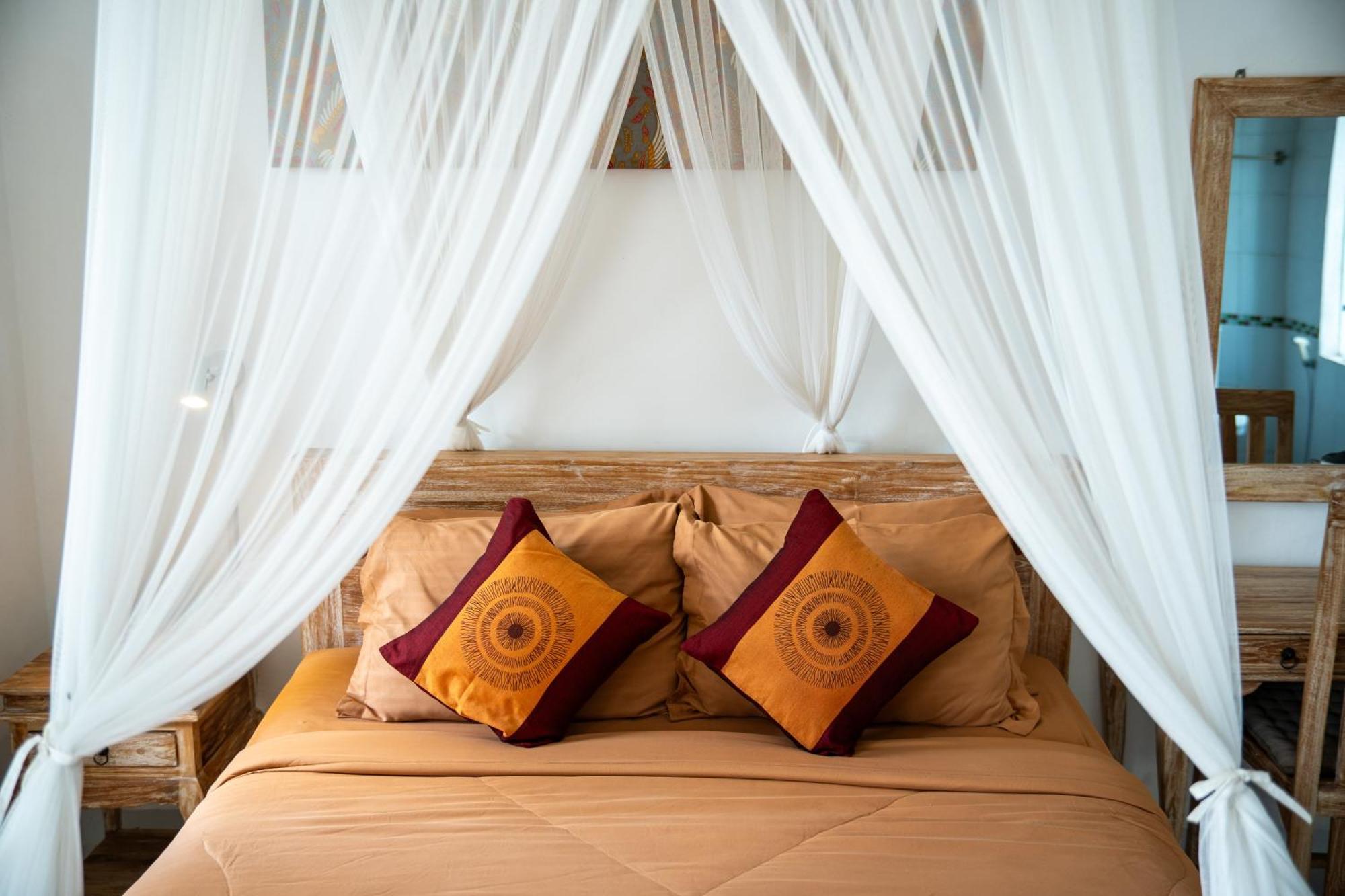 Kubu Sari Guest house