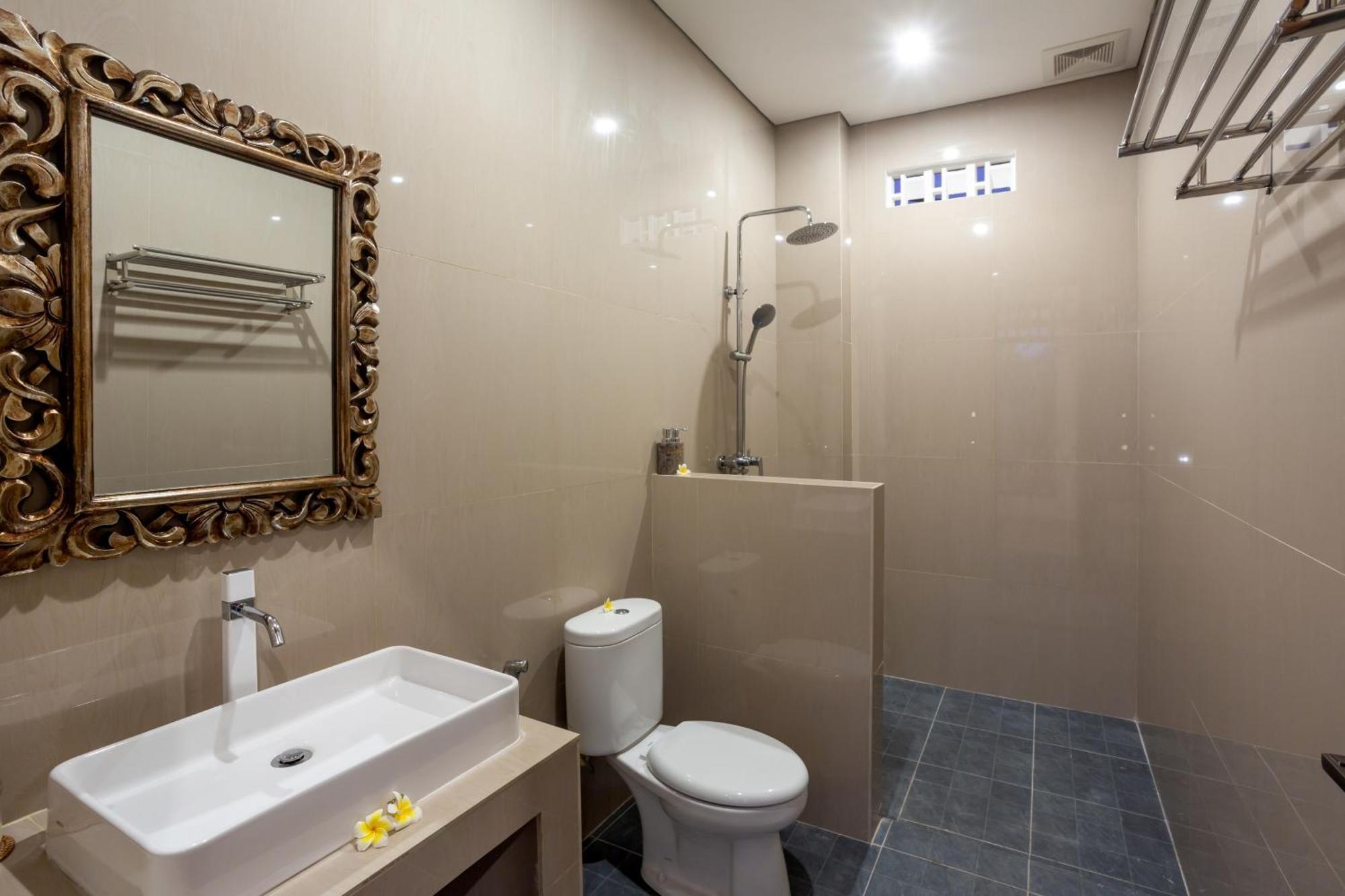 Hotel Rahayu Bisma *