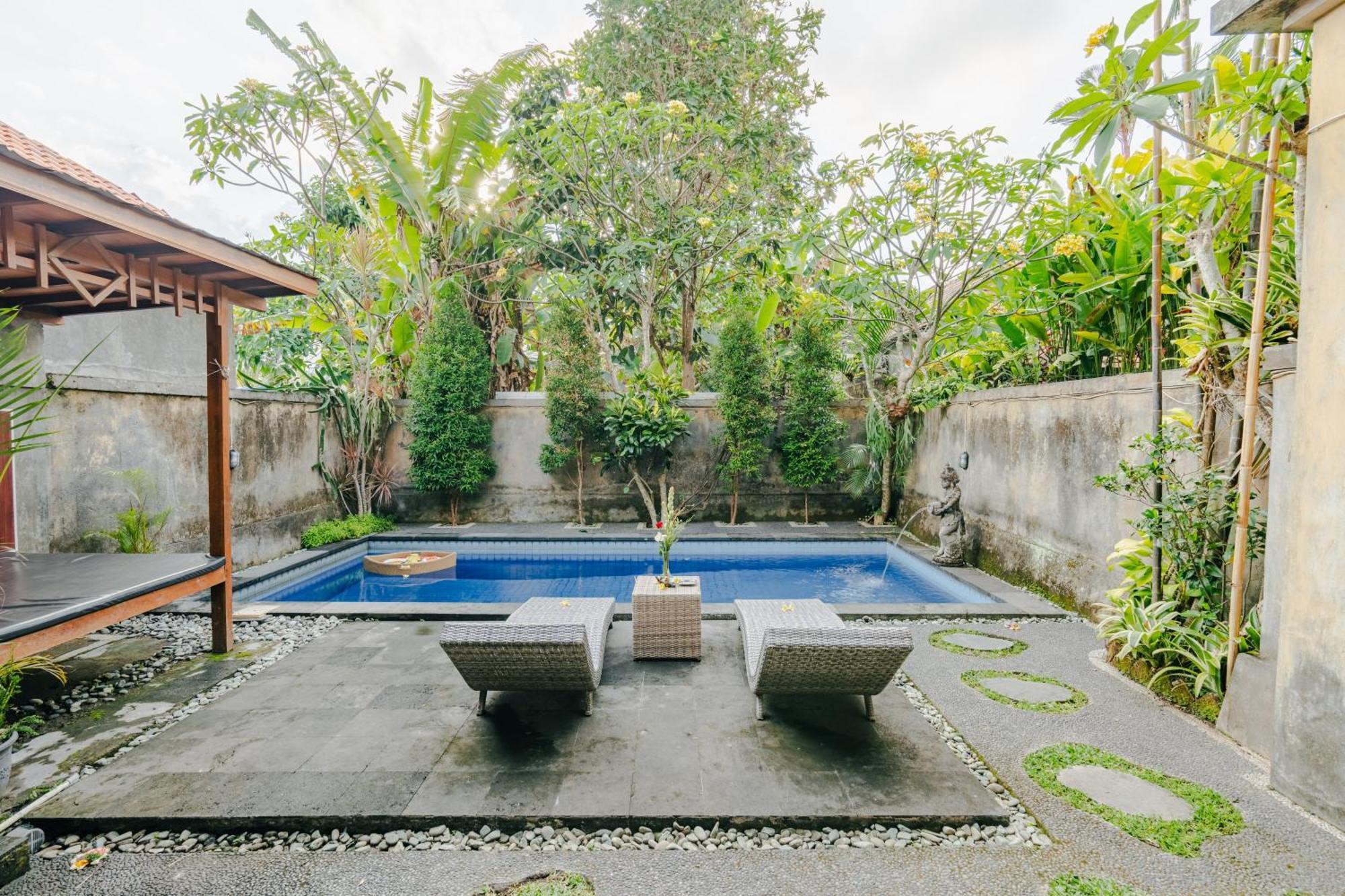 Motel Sebujan Grand Aurora