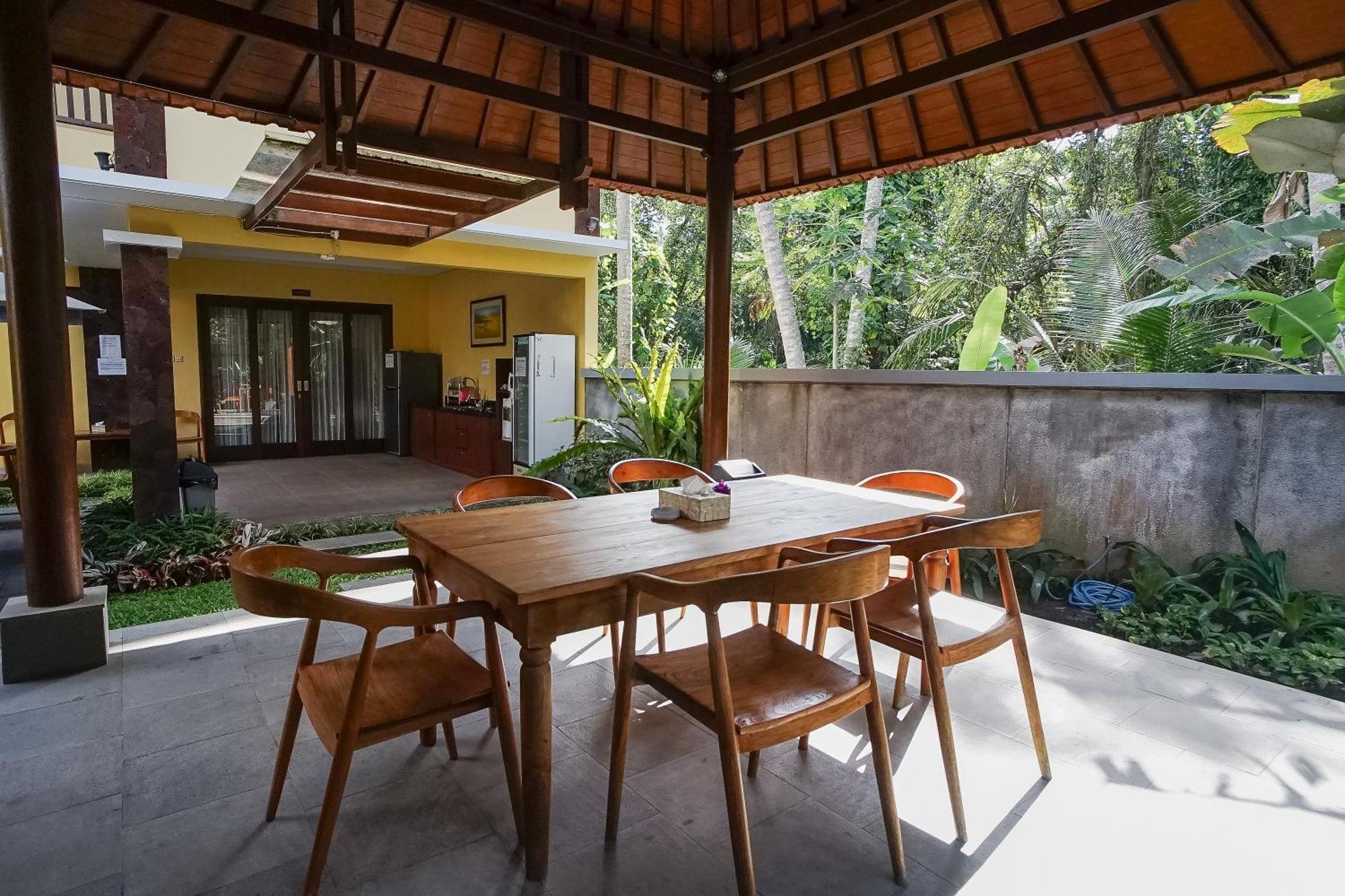 Guest house Toya