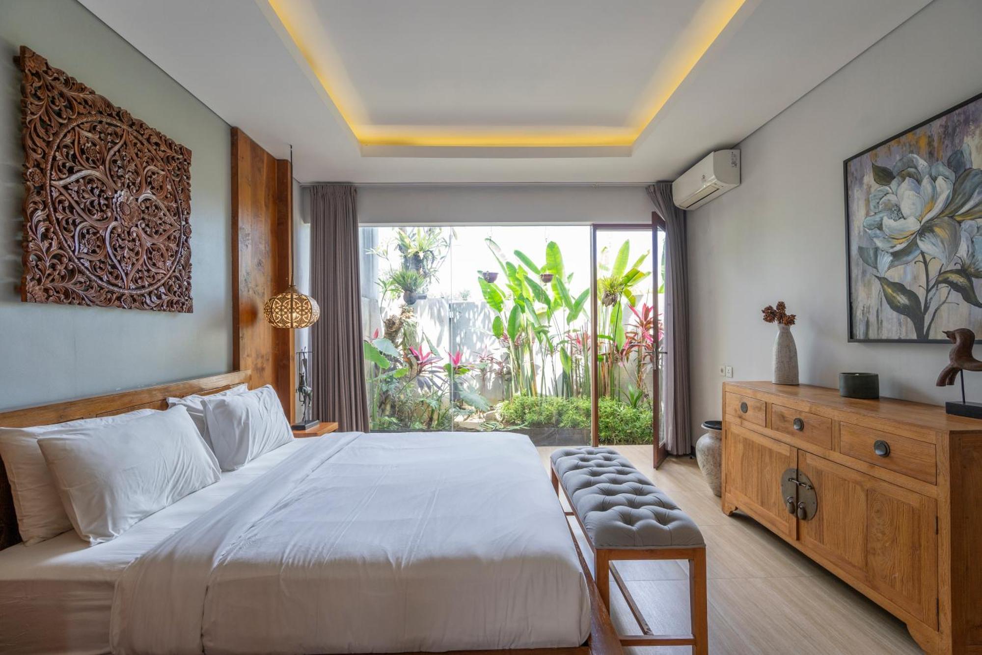 Villa Surya Kencana *