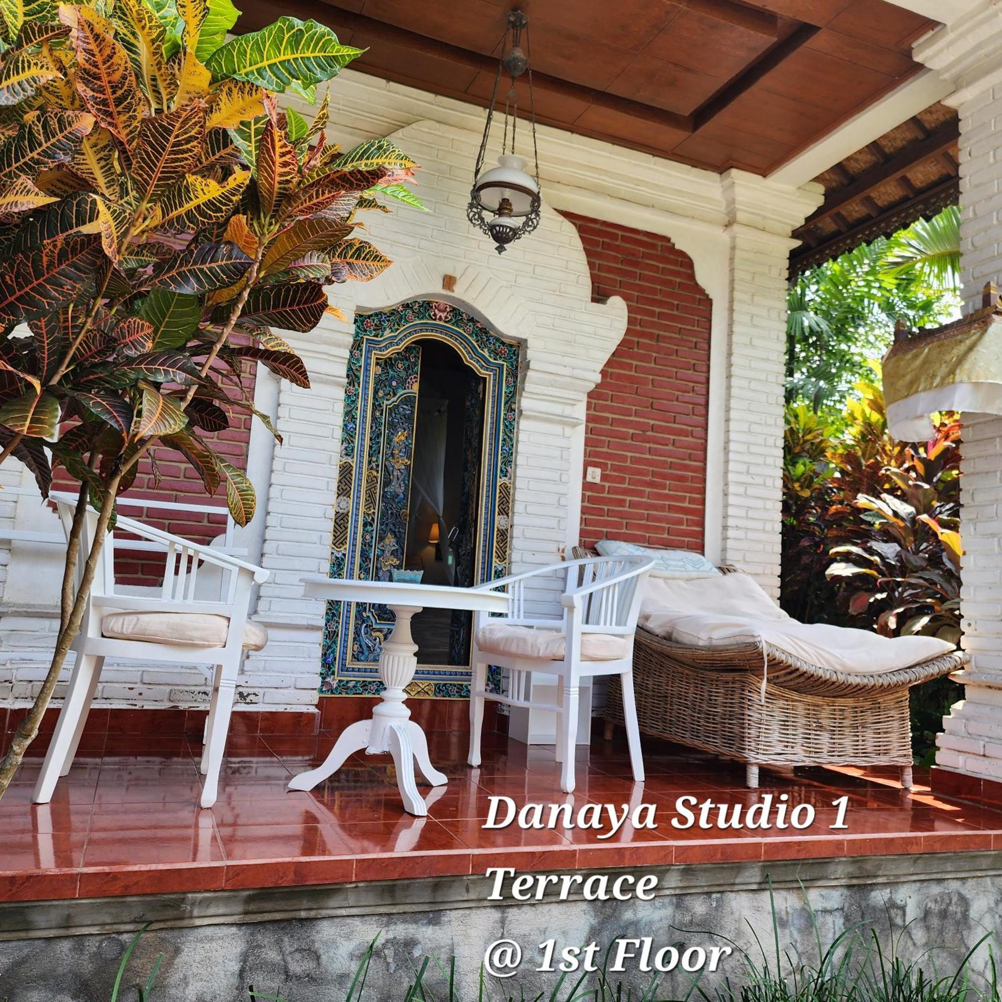 Danaya'S Cottage And Studio Gasthof Ubud
