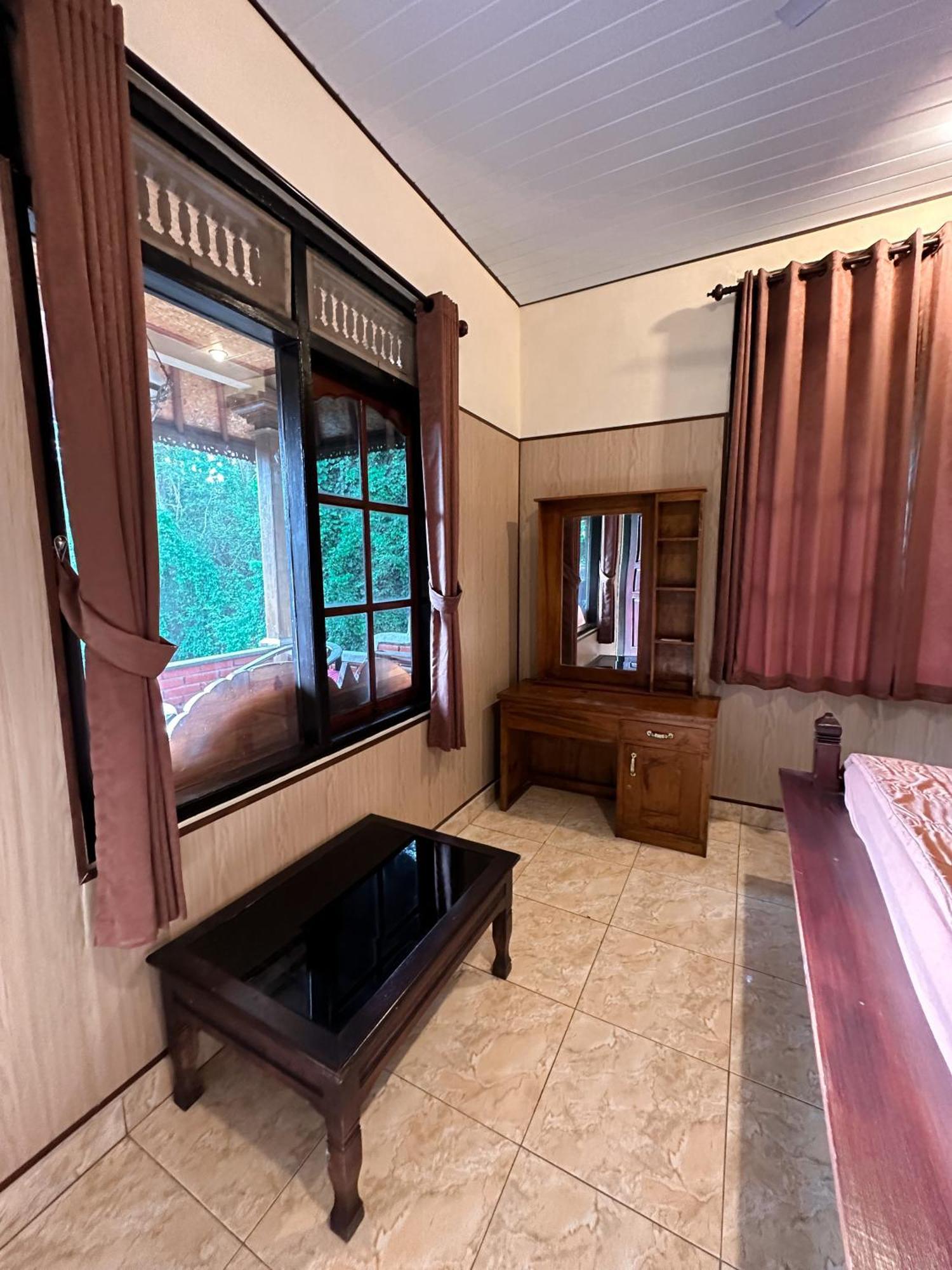 Kajeng Tempat Tidur & Sarapan 2*
