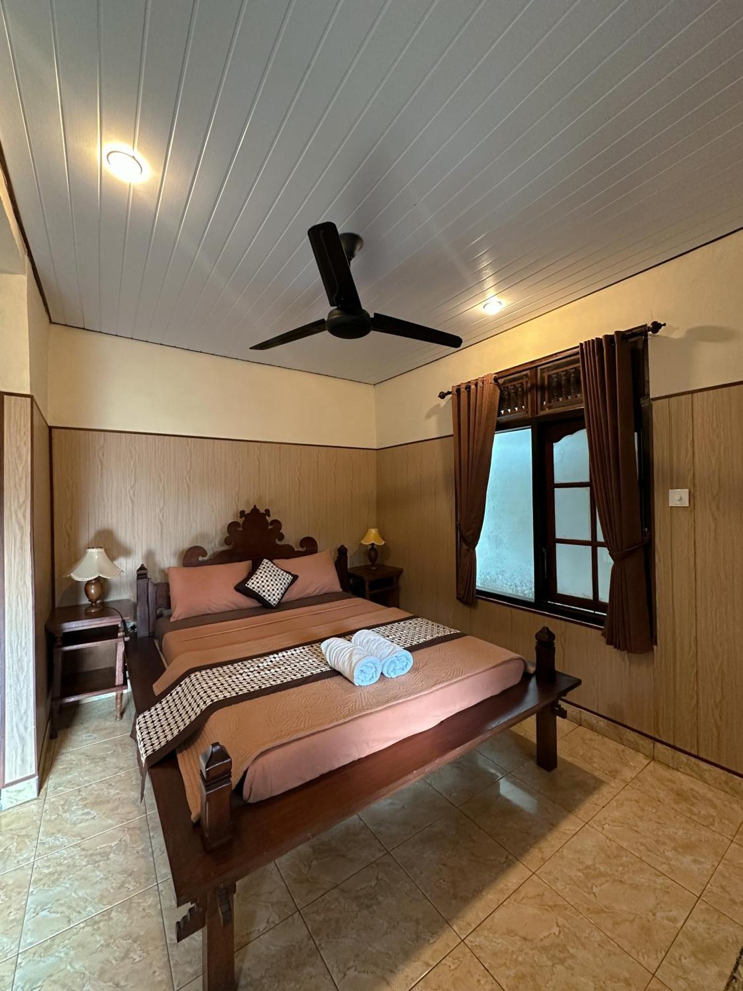 Kajeng Tempat Tidur & Sarapan 2*
