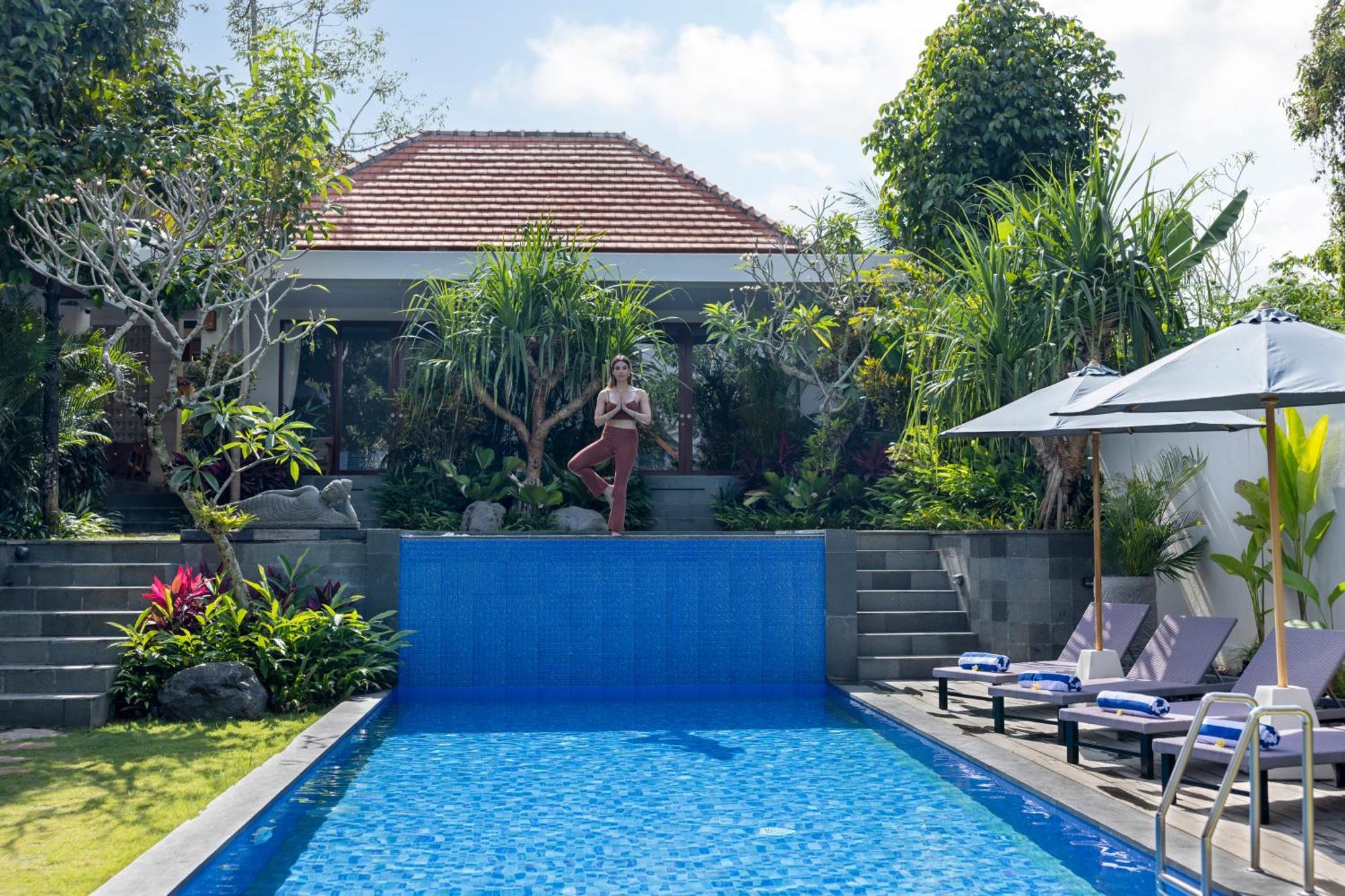 Hotel Bhumi Sangtu 4*