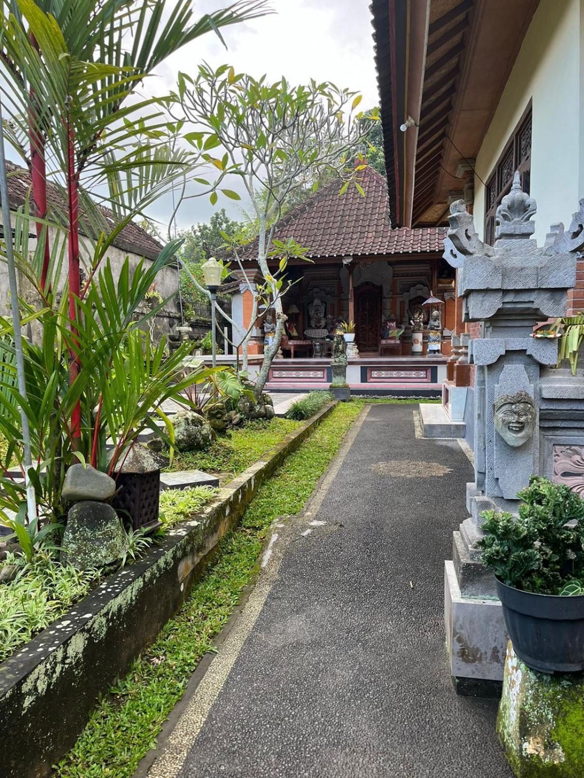 Rodja Balinese House Guest house *
