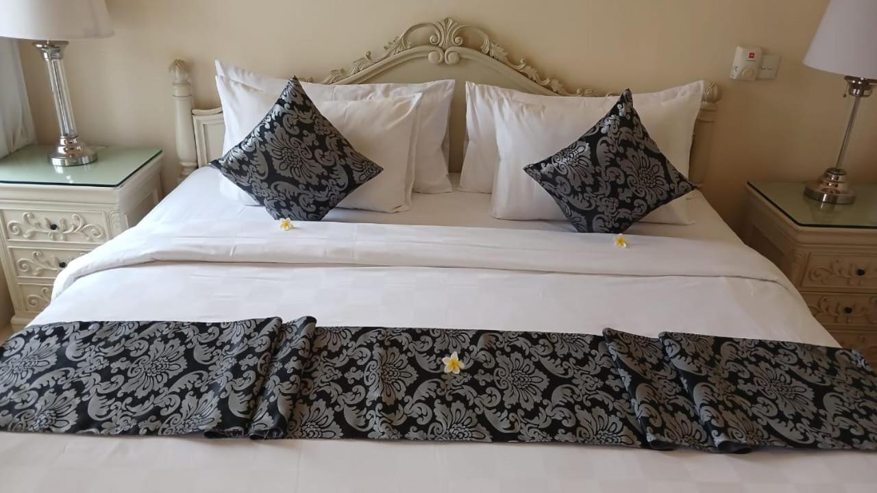 Hotel Ariana *