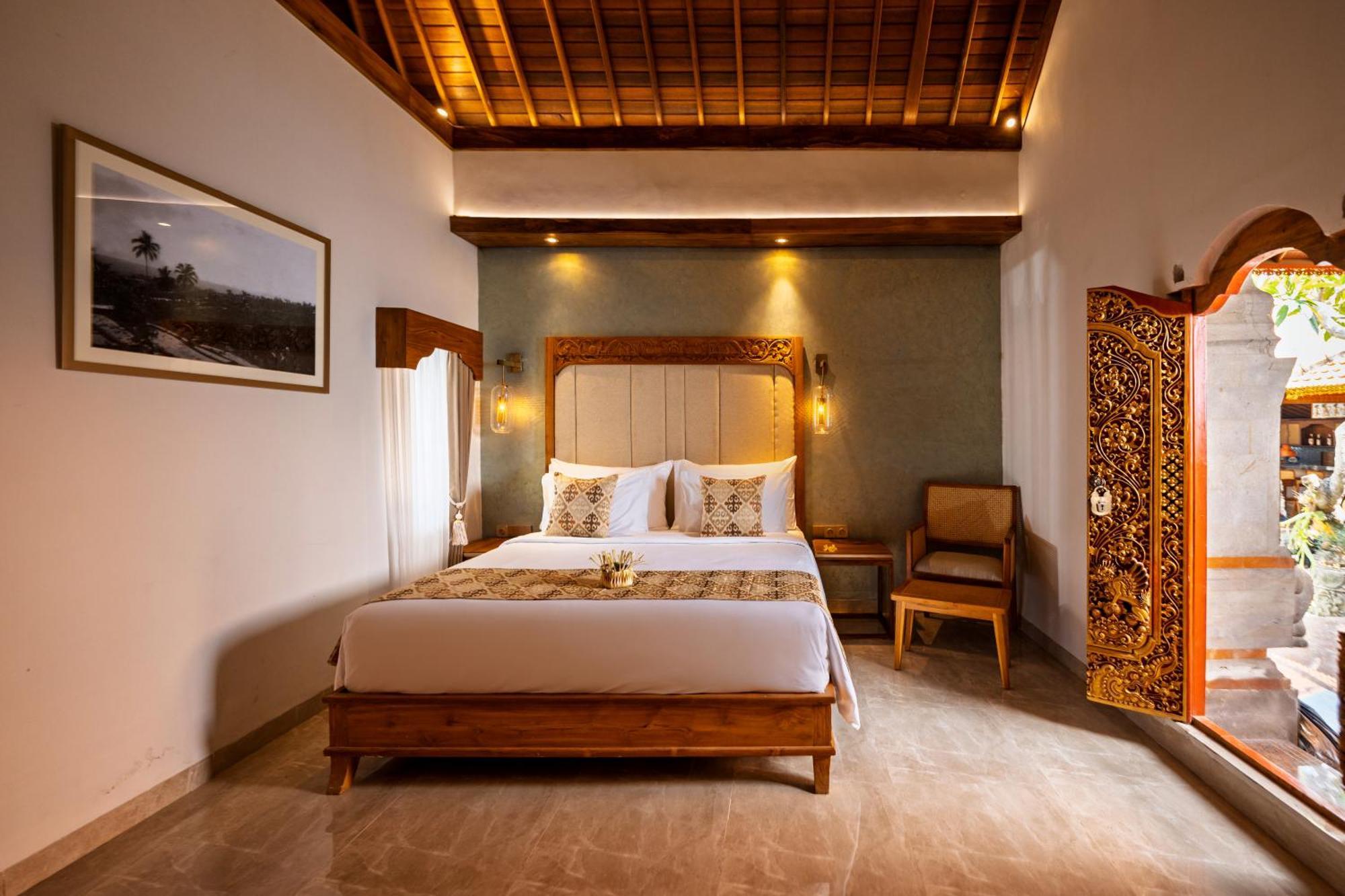Puri Kantor Legacy - Heritage Palace 4*
