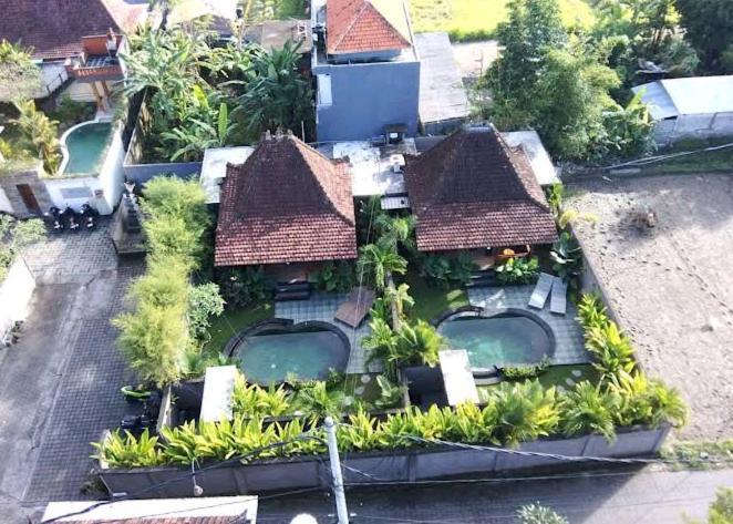 Pertiwi Uma Sari Villla Villa *