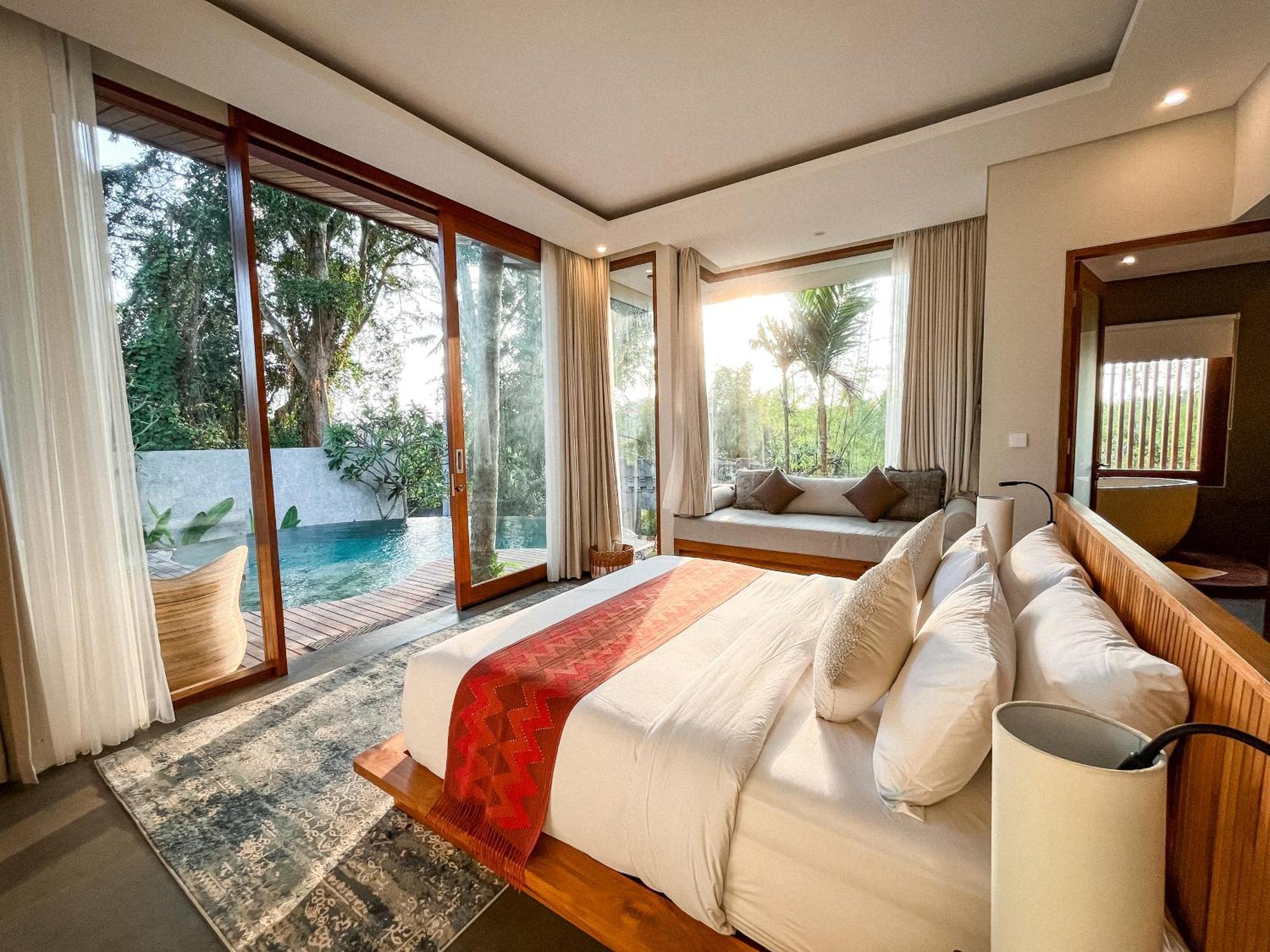 Villa Suarga Des Anicca