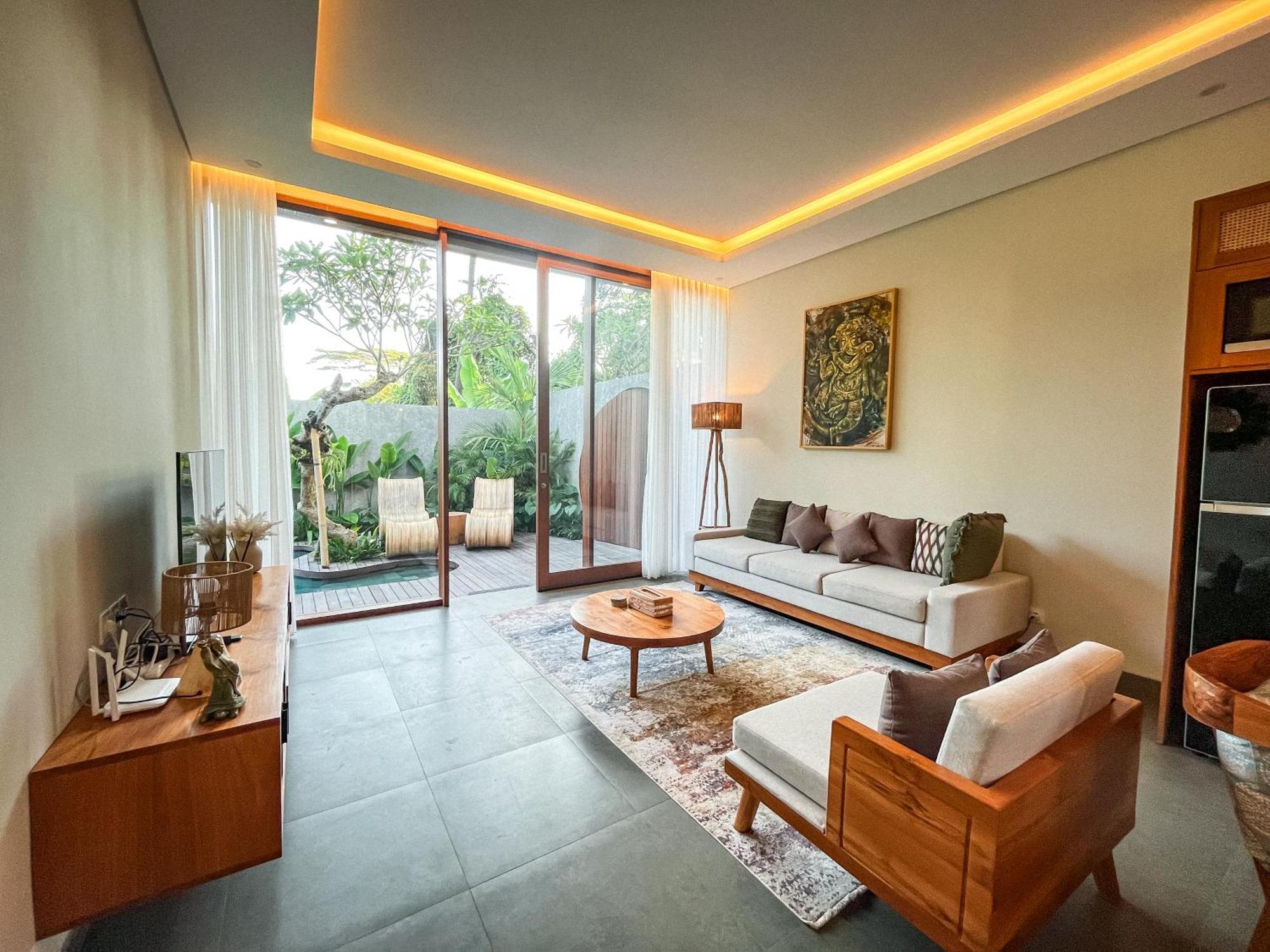Suarga Des Anicca Villa