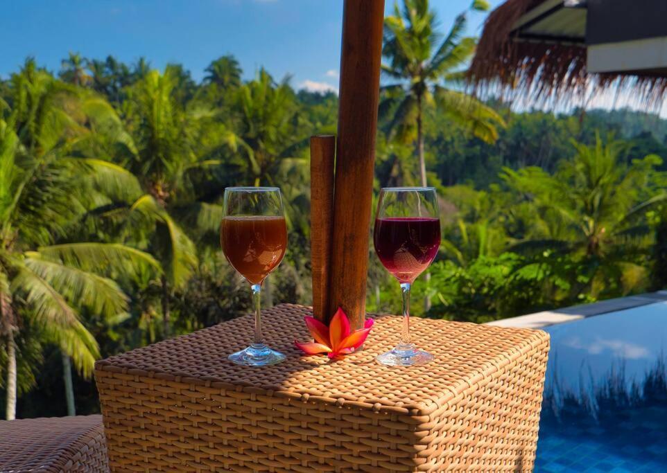 Heaven View 9 Bedroom Nature Visuals Sayan Villa *
