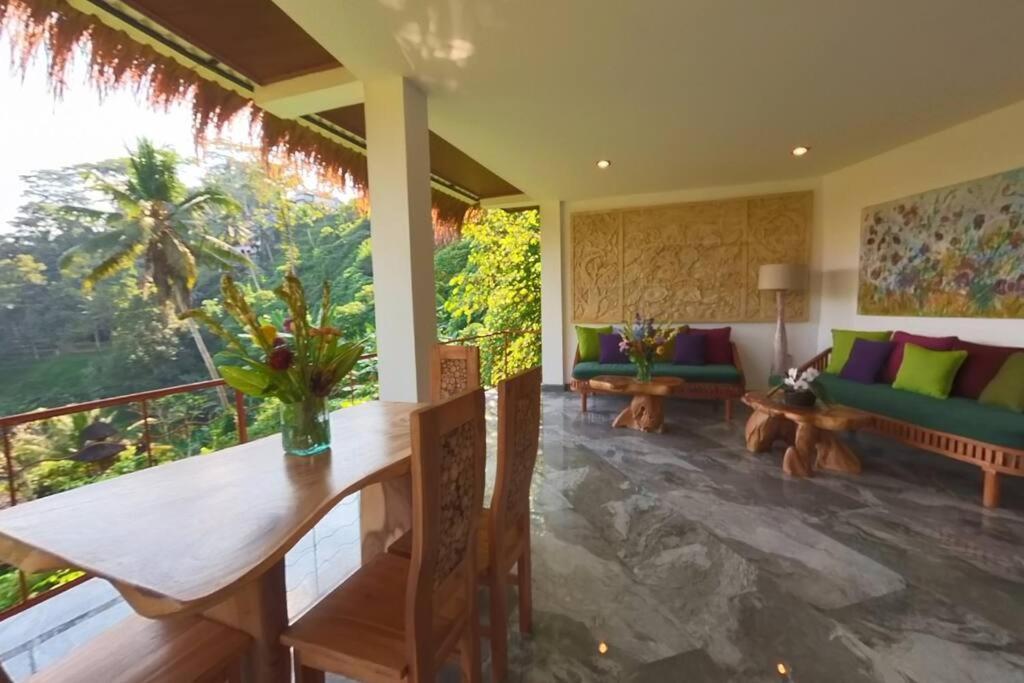 Heaven View 9 Bedroom Nature Visuals Sayan *