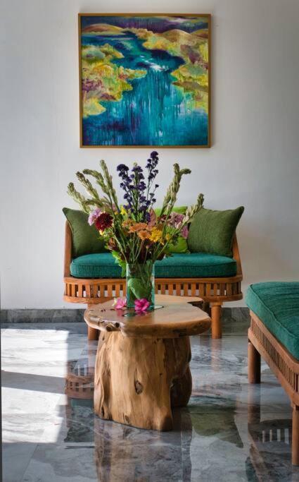 Heaven View 9 Bedroom Nature Visuals Sayan *