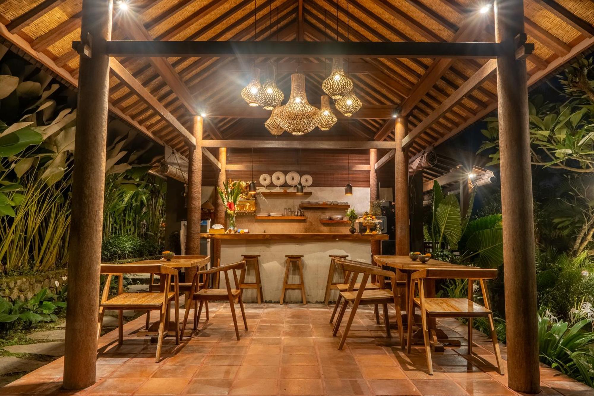 Mahadana Hotel