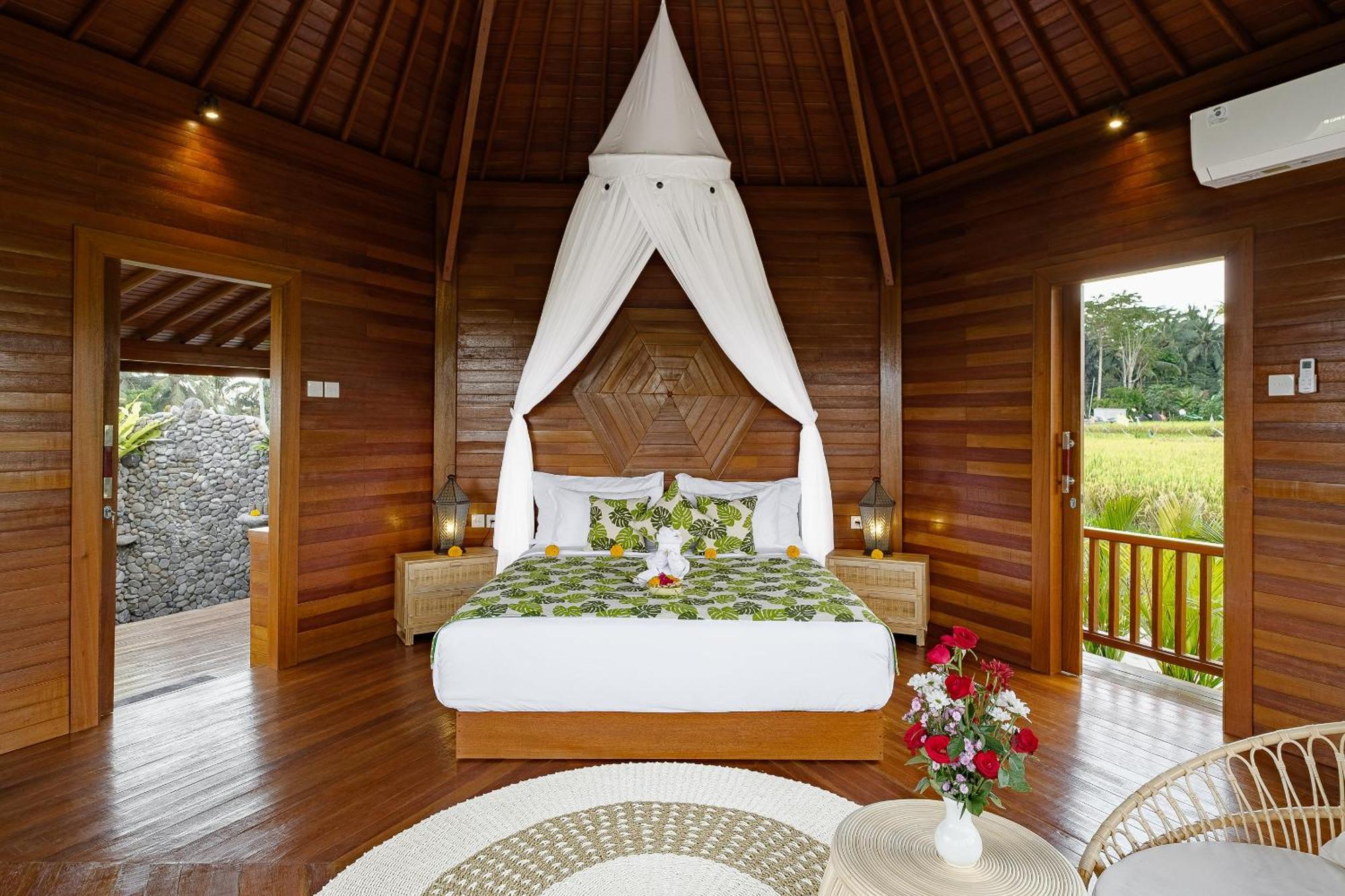Villa Wooden Stone Eco