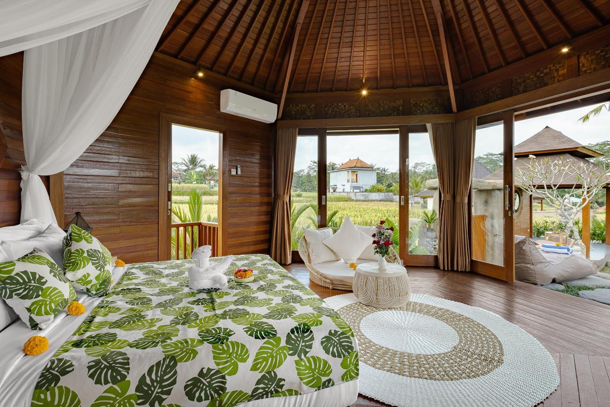 Wooden Stone Eco Villa *