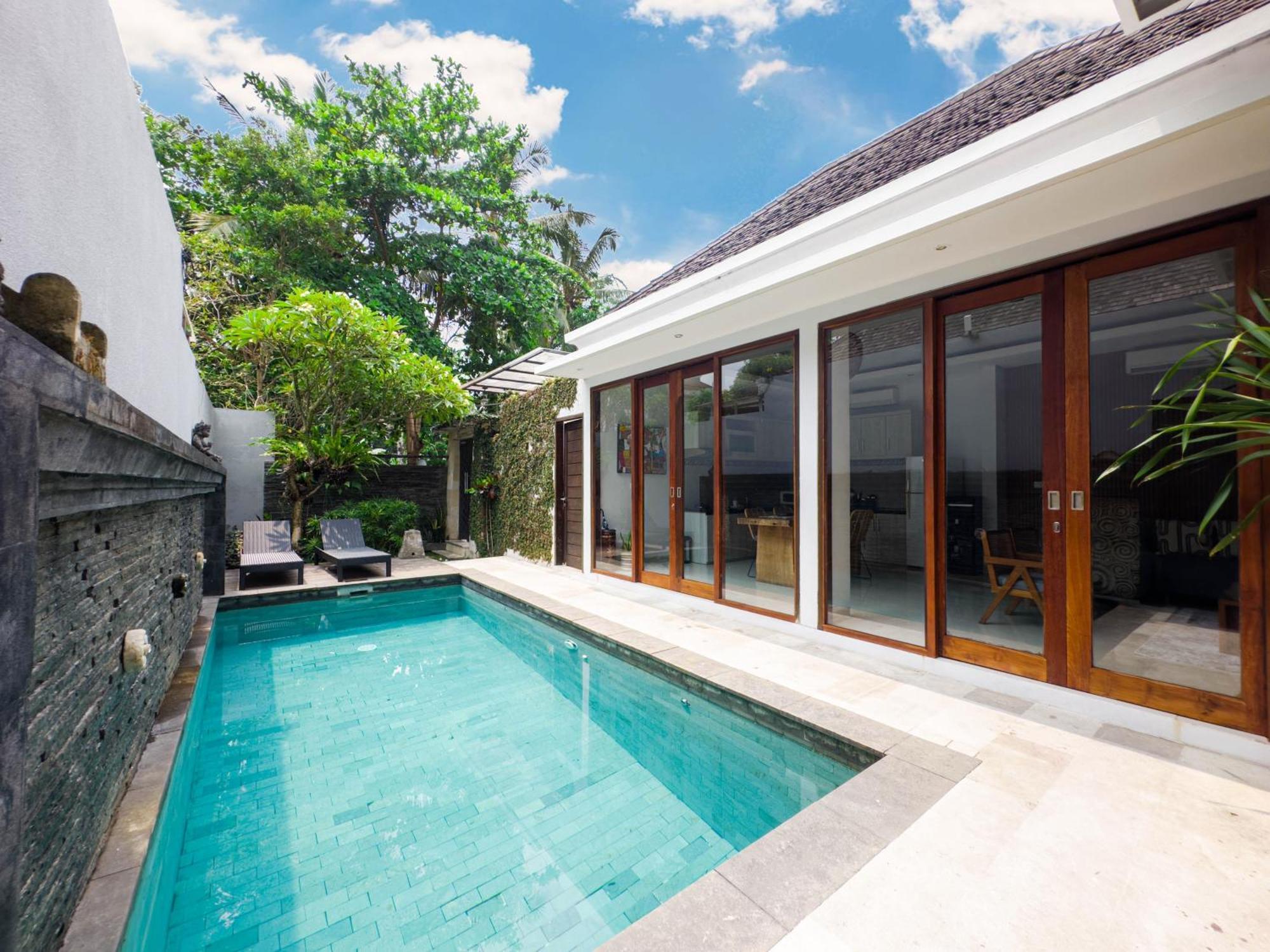 Kakul Villas & Suites *