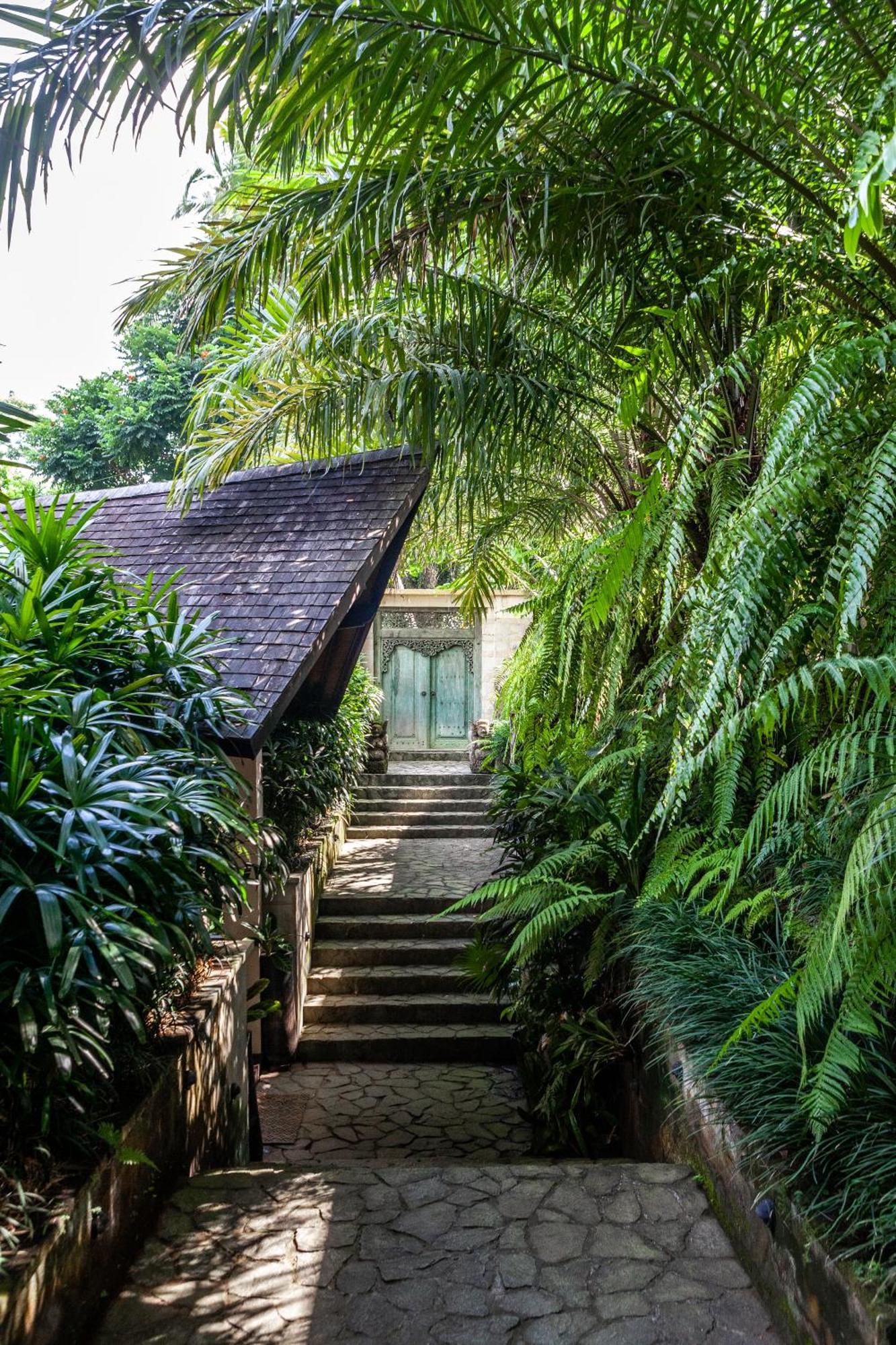 Naga Putih Villa