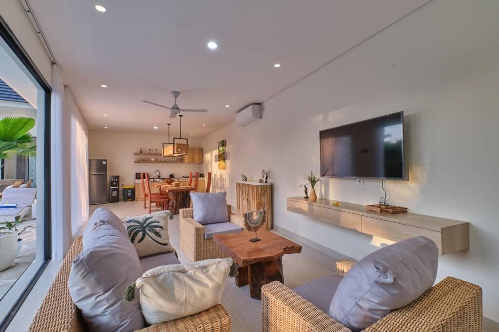 Newly! 2br Modern Close To Center Villa Ubud (Bali)