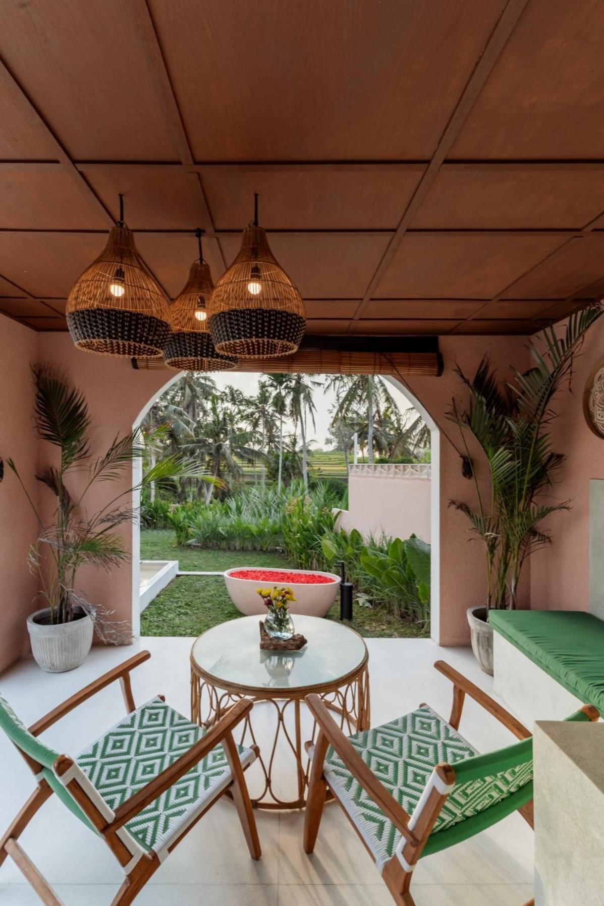 Woywoy Escape Tabo - Adults Only Lodge *
