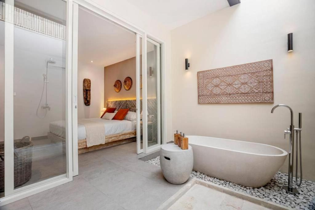 Yudhistira 5 Bedroom View Cyn Villa *