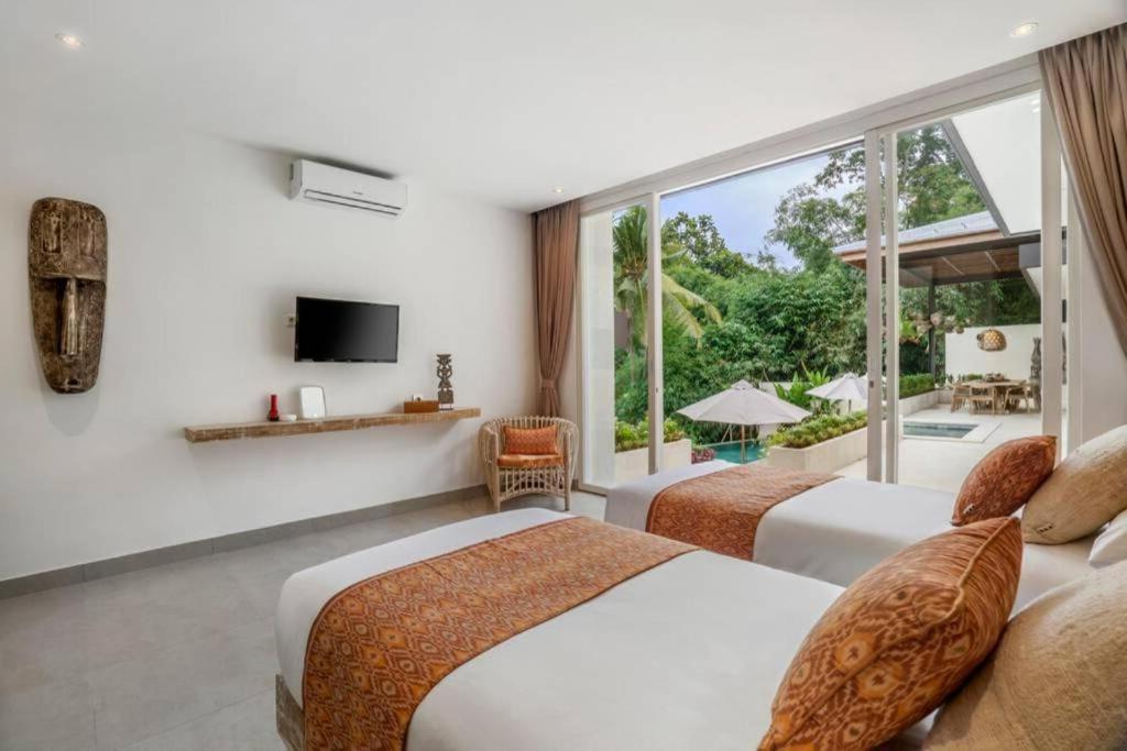 Yudhistira 5 Bedroom View Cyn *