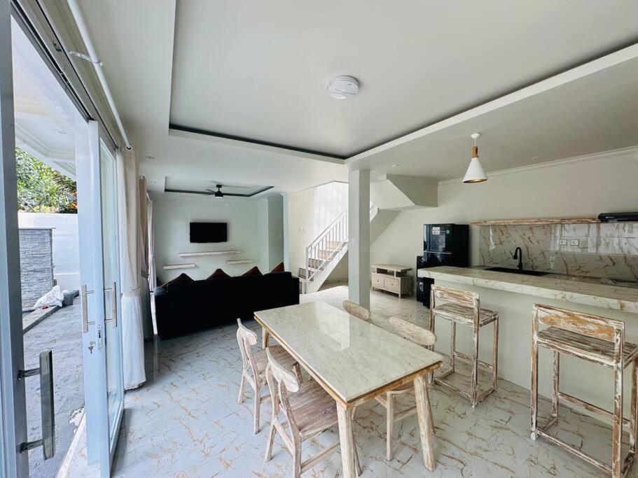 2 Bedroom Lodtunduh