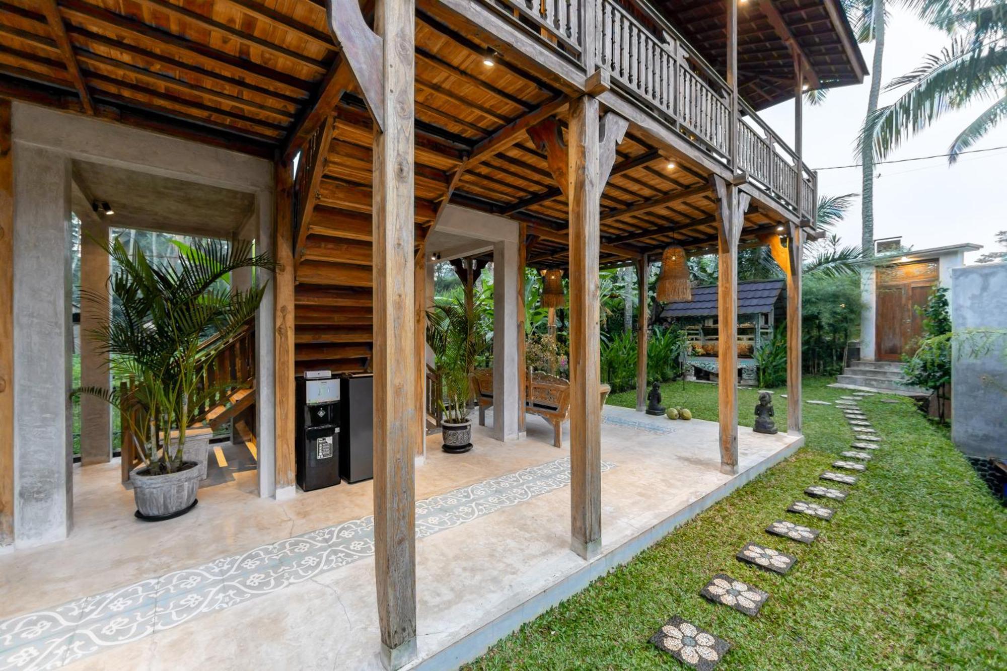 Rumah Guci *