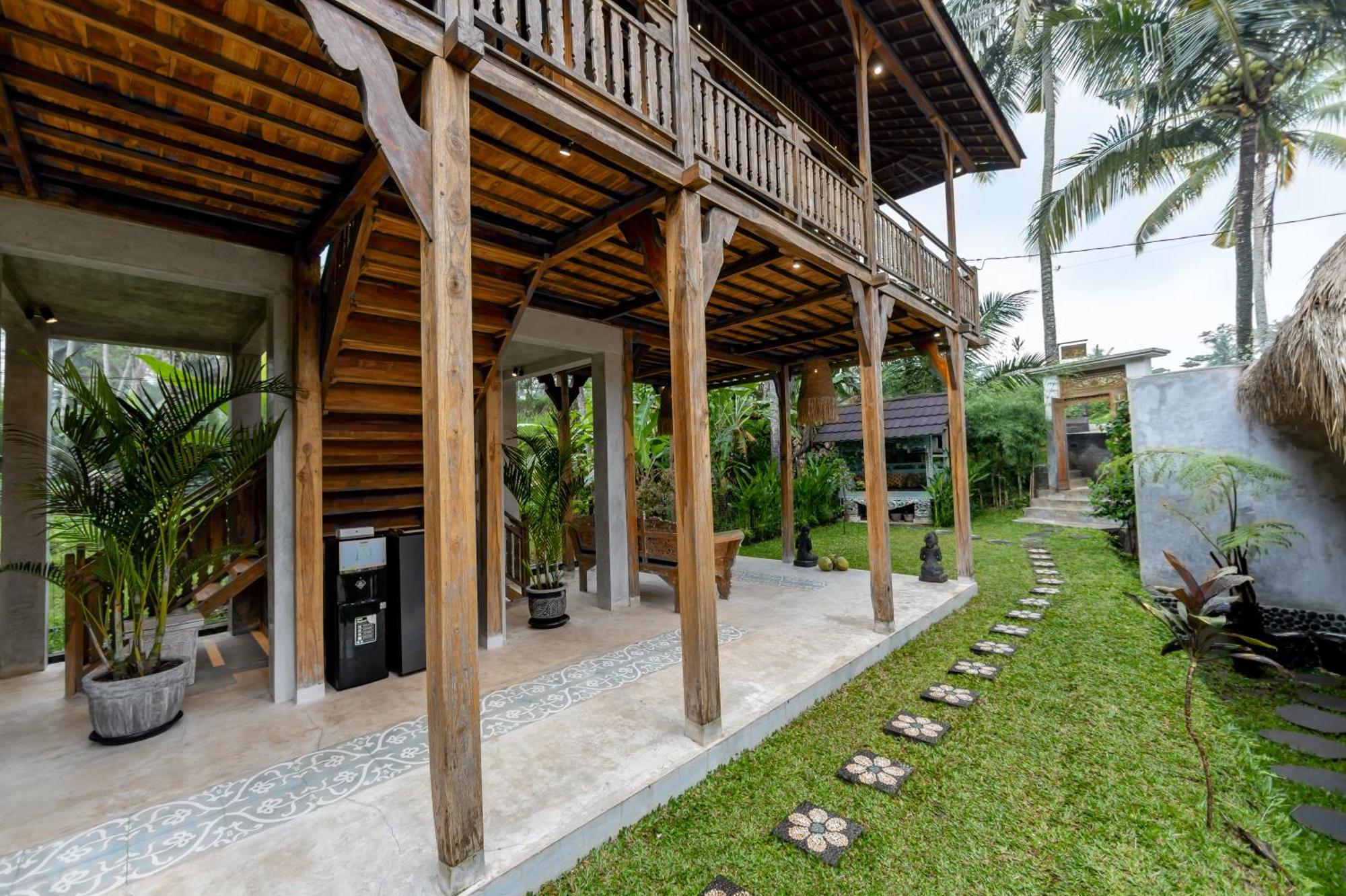 Rumah Guci Lodge *
