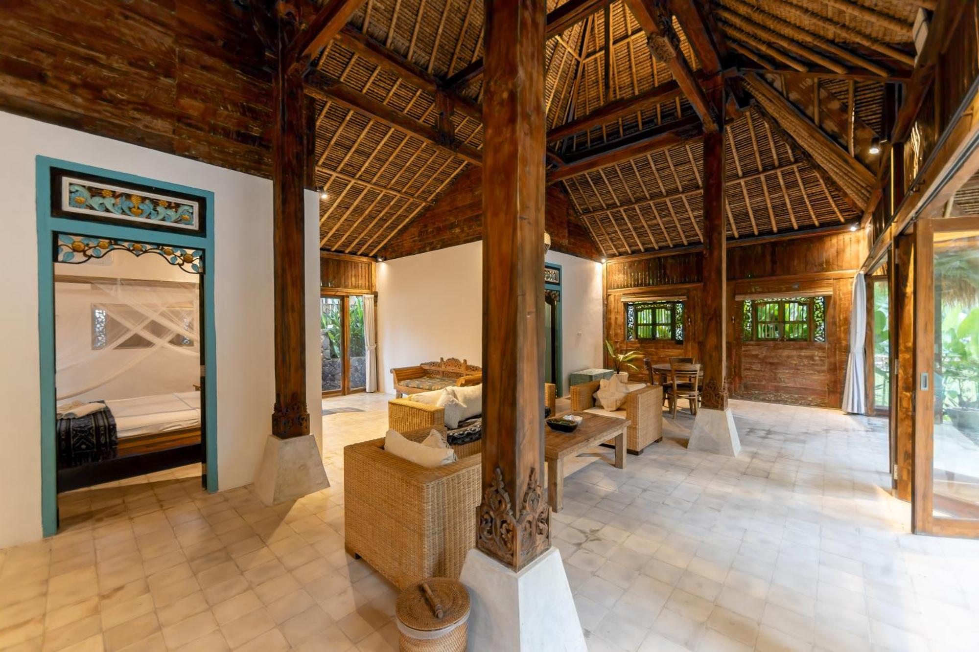 Rumah Guci Lodge *