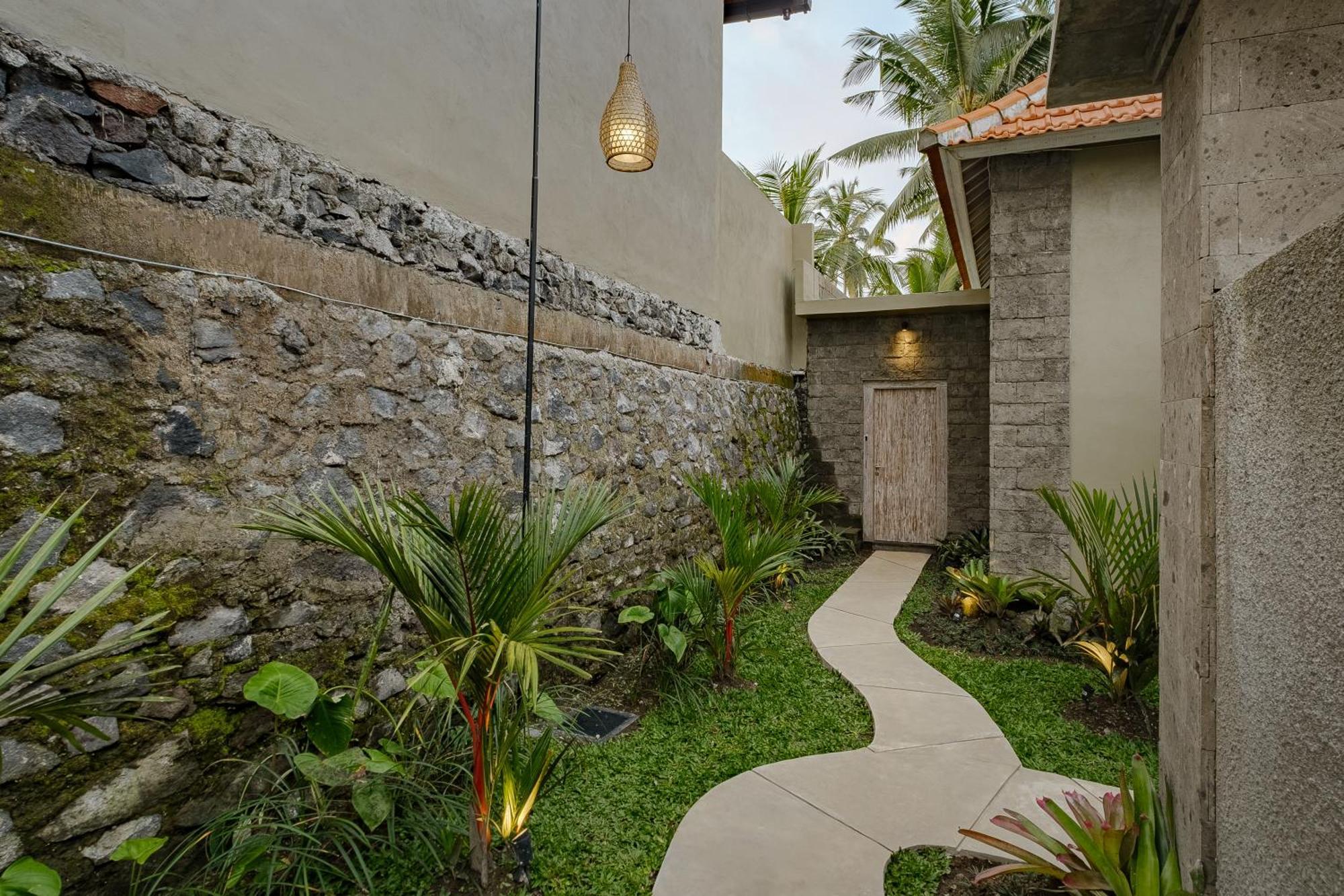 Dania Cinta Villa *