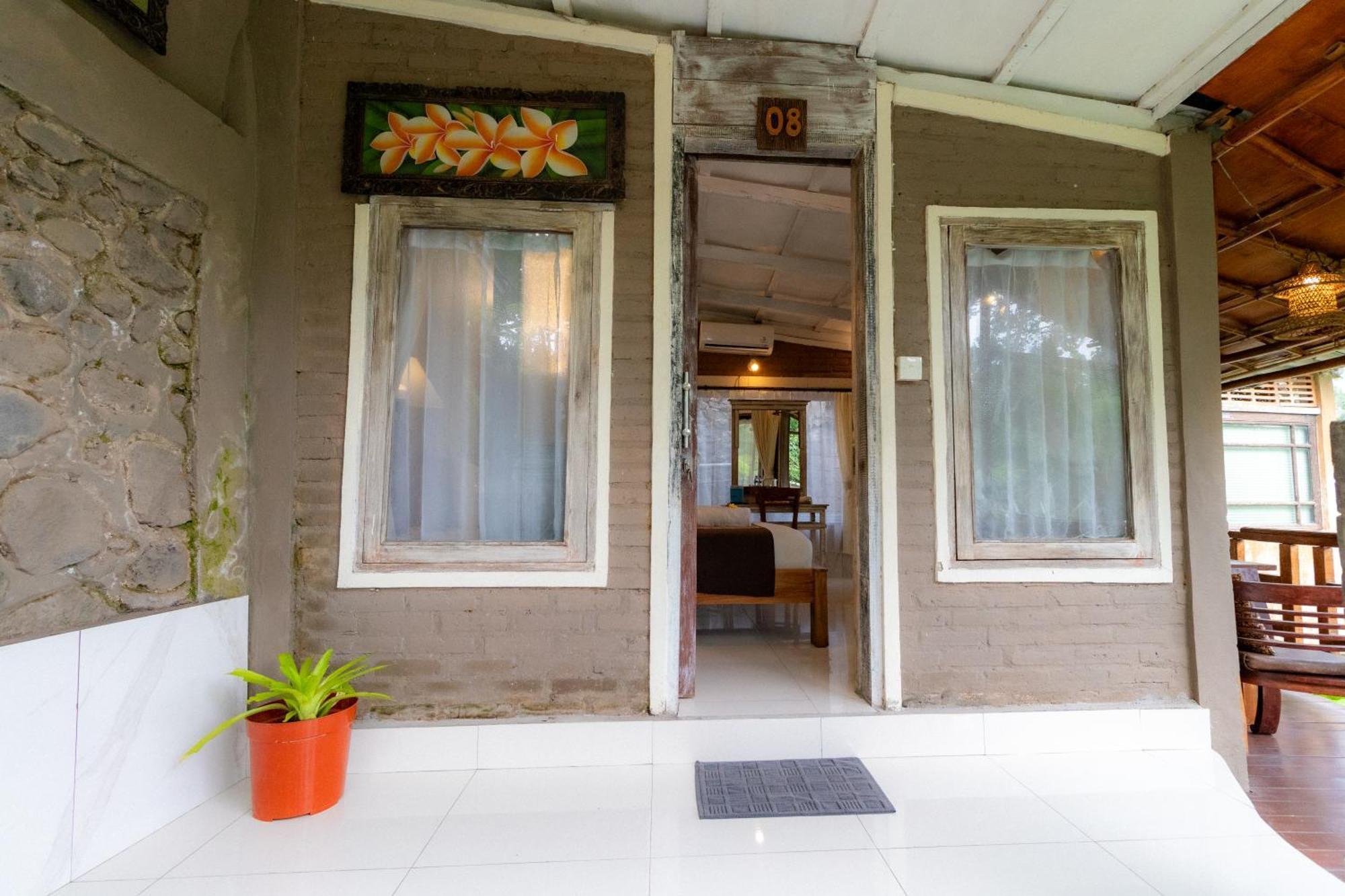 Doni House & Resort