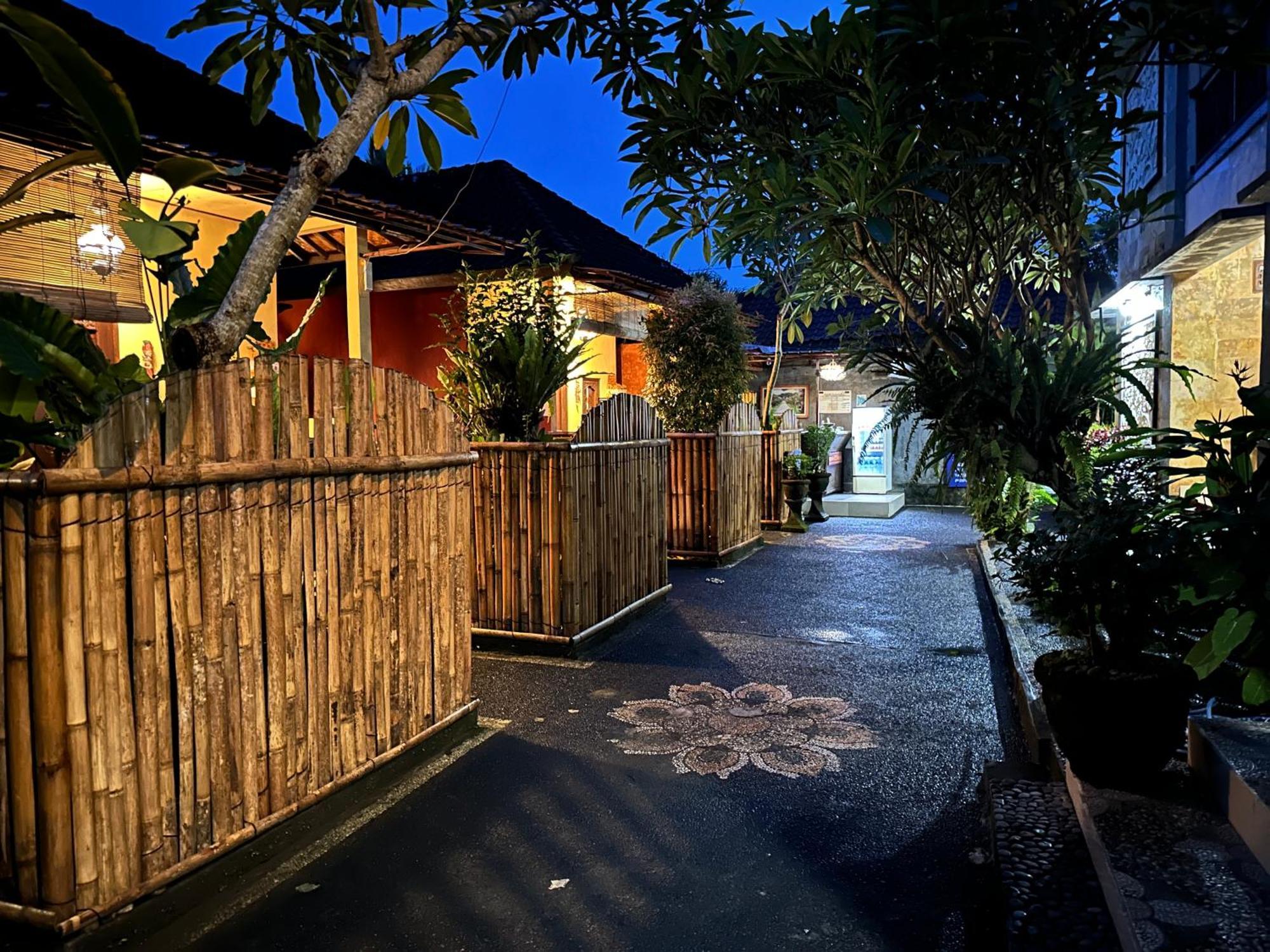 Homestay Ayye *