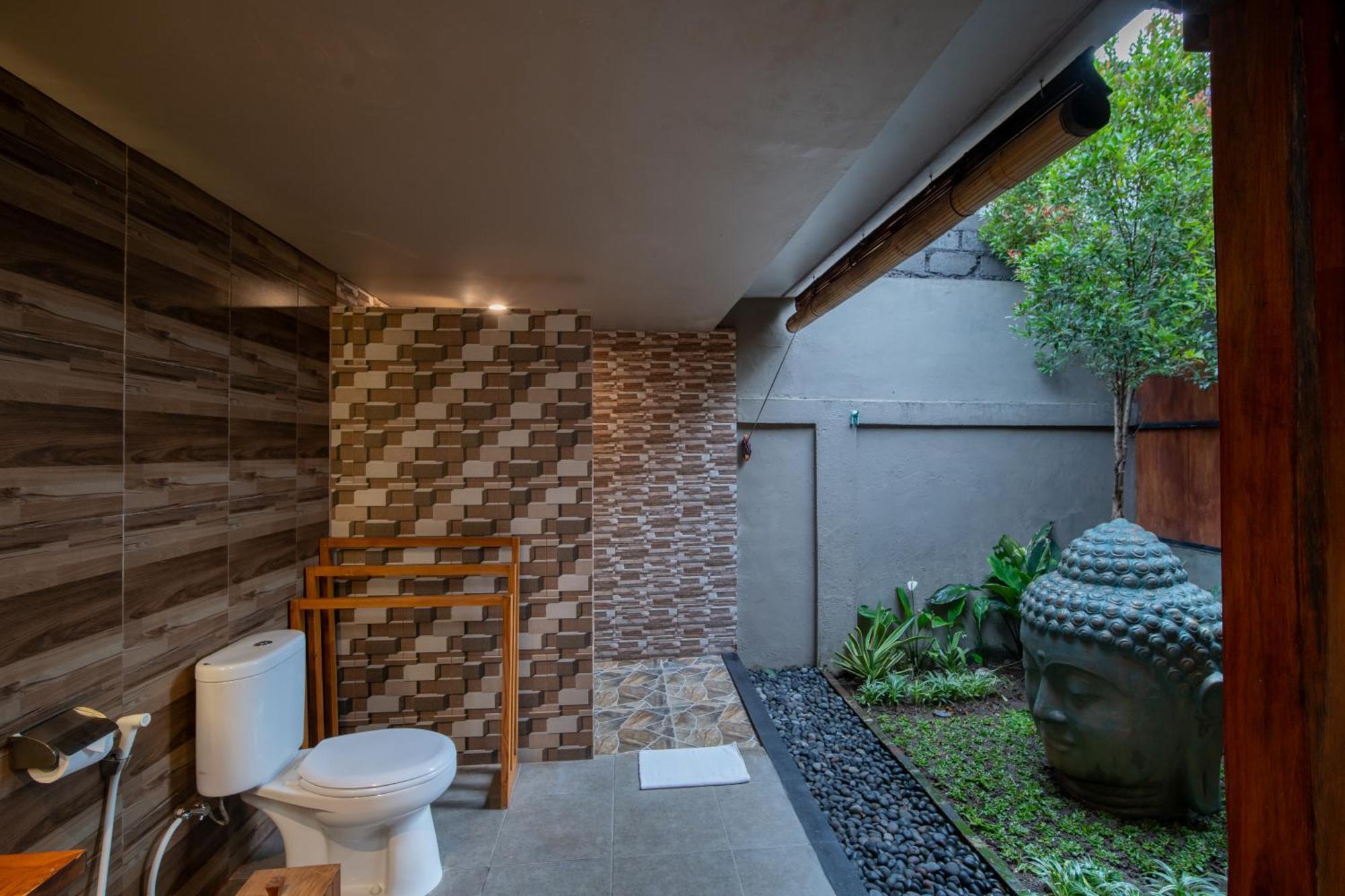 Pertiwi Uma Sari Villa *