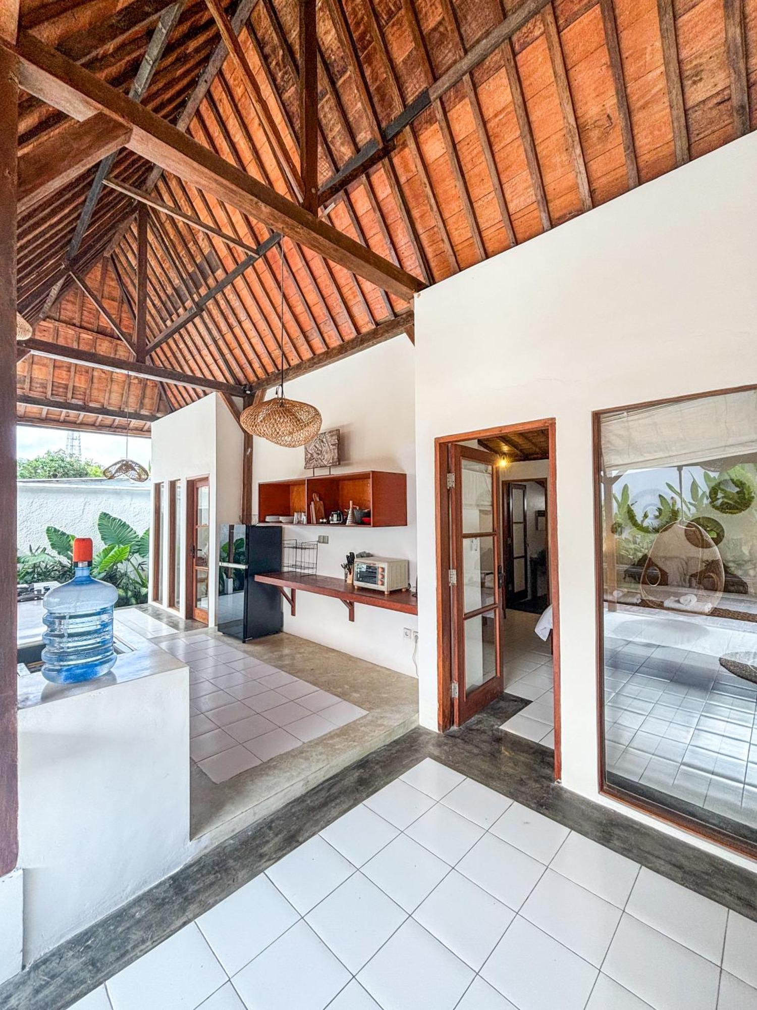 Puri Dewata Tebongkang Villa *