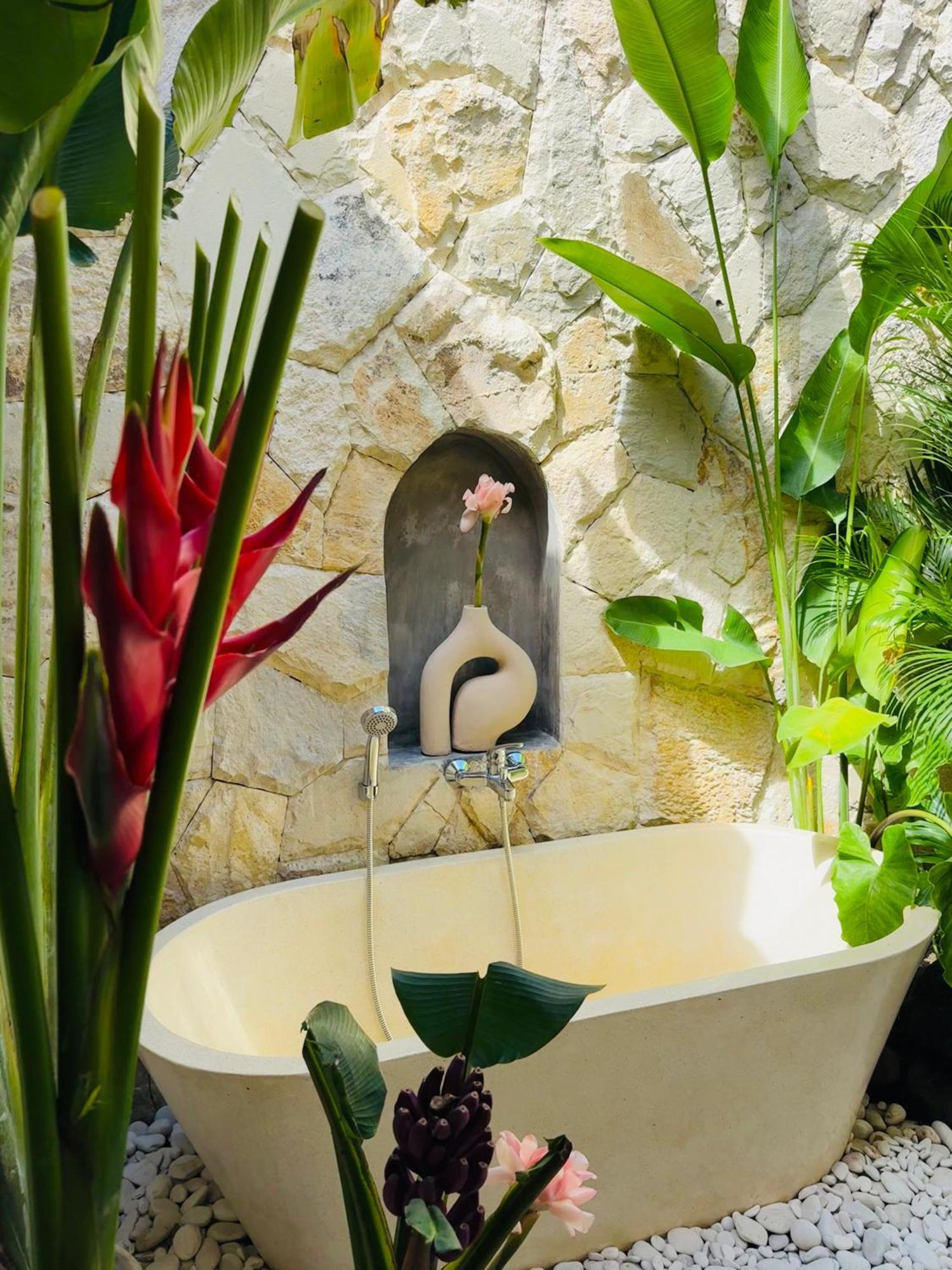 Amara De'vue Rice-field Panoramic View W Pool Ig Ubud (Bali)