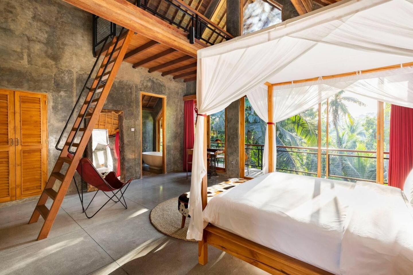 Secluded Jungle Getaway Villa