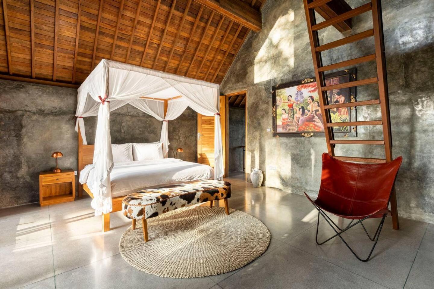 Secluded Jungle Getaway Villa