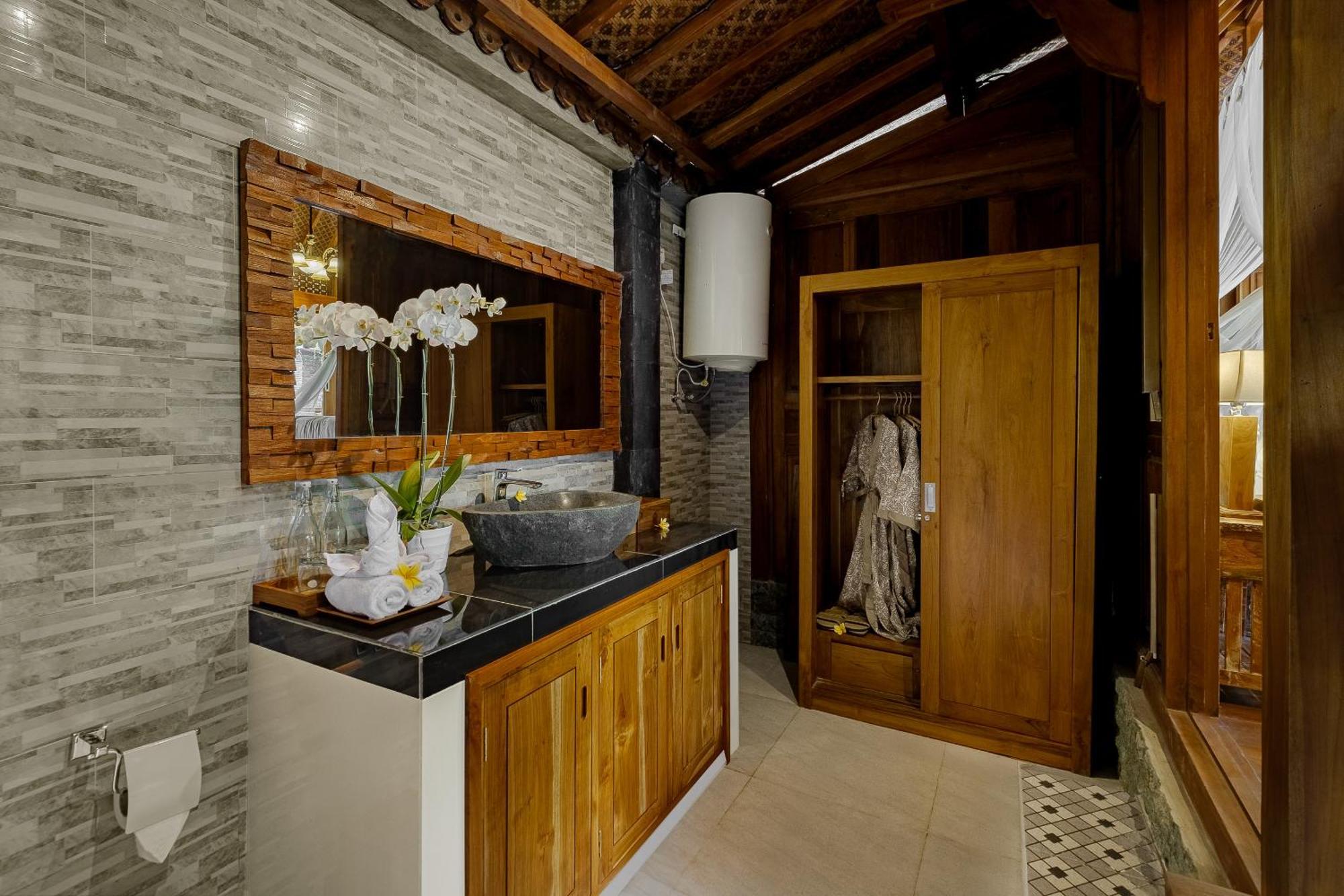 Suraya Villa *