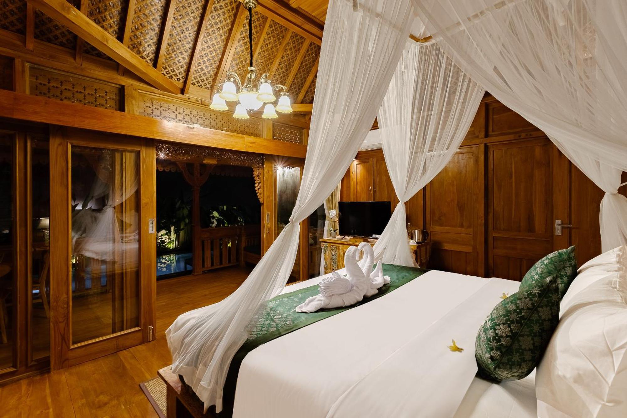Suraya Villa
