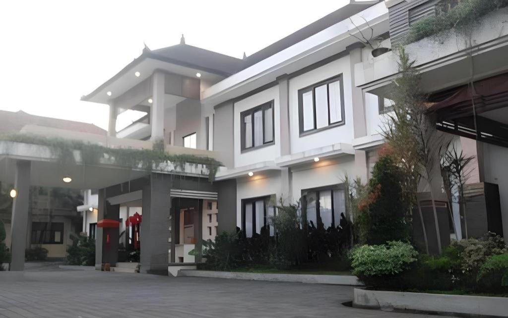 Hotel Dhyanapura 2 2*