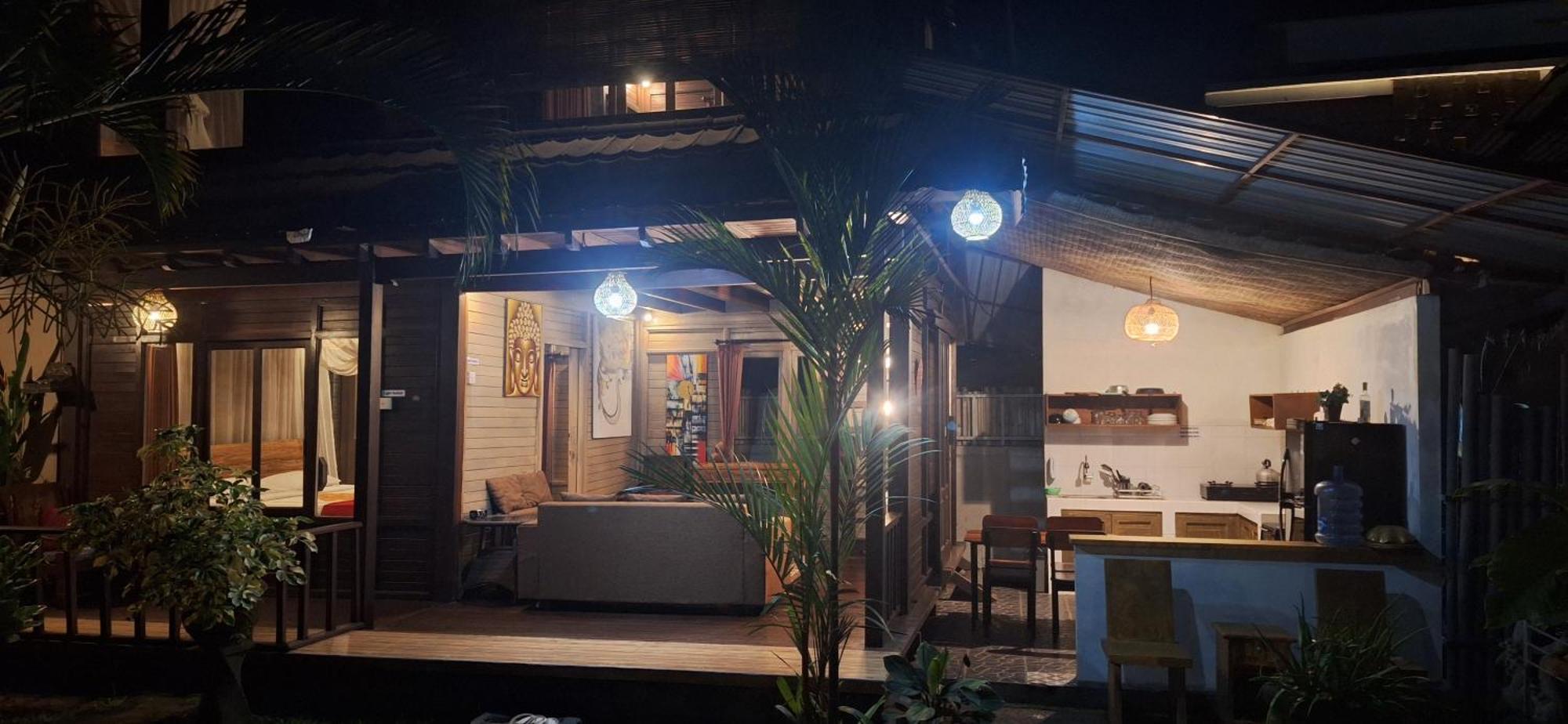 Rumah liburan Tegeswoodhouse A With Wifi,ac 2 Ubud (Bali)