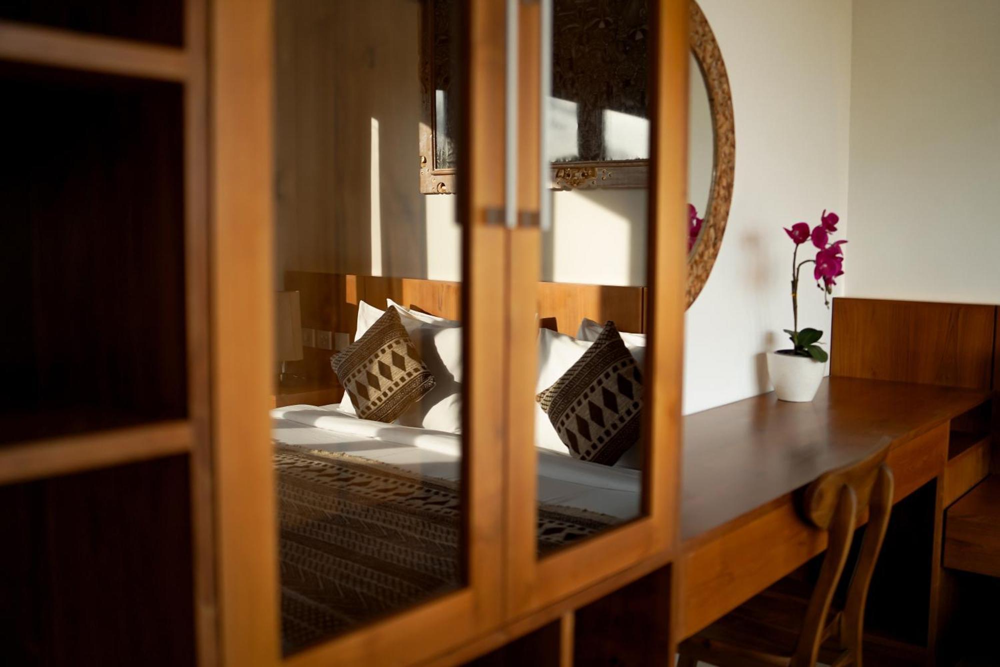 Wakasuta House Bed & Breakfast