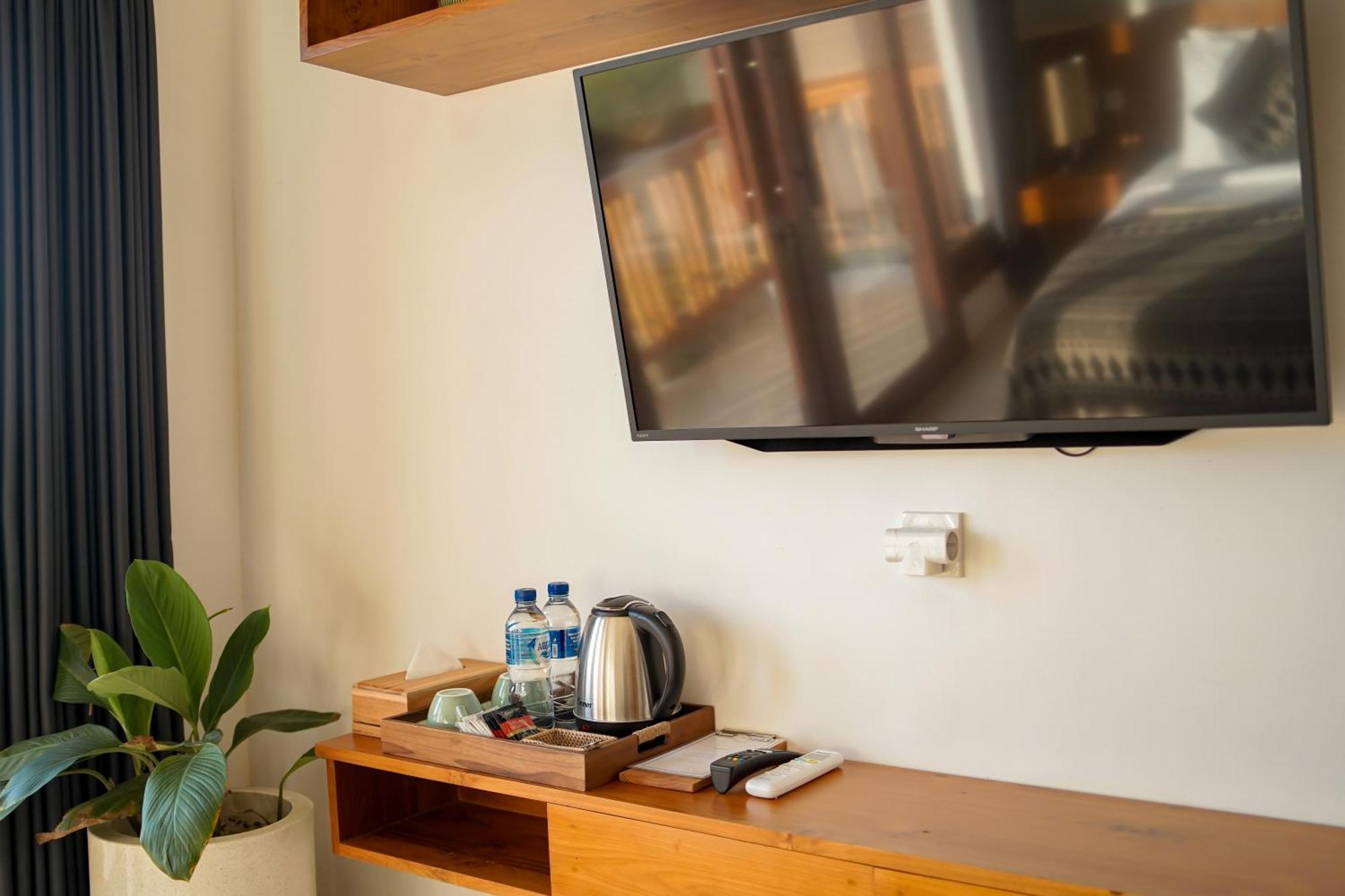 Bed & Breakfast Wakasuta House