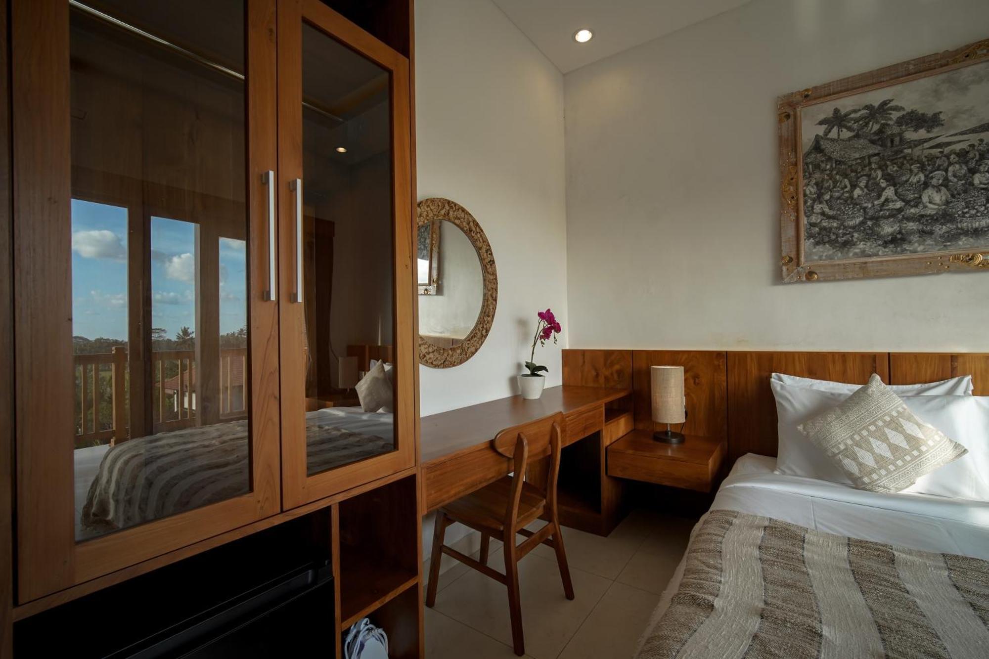 Bed & Breakfast Wakasuta House